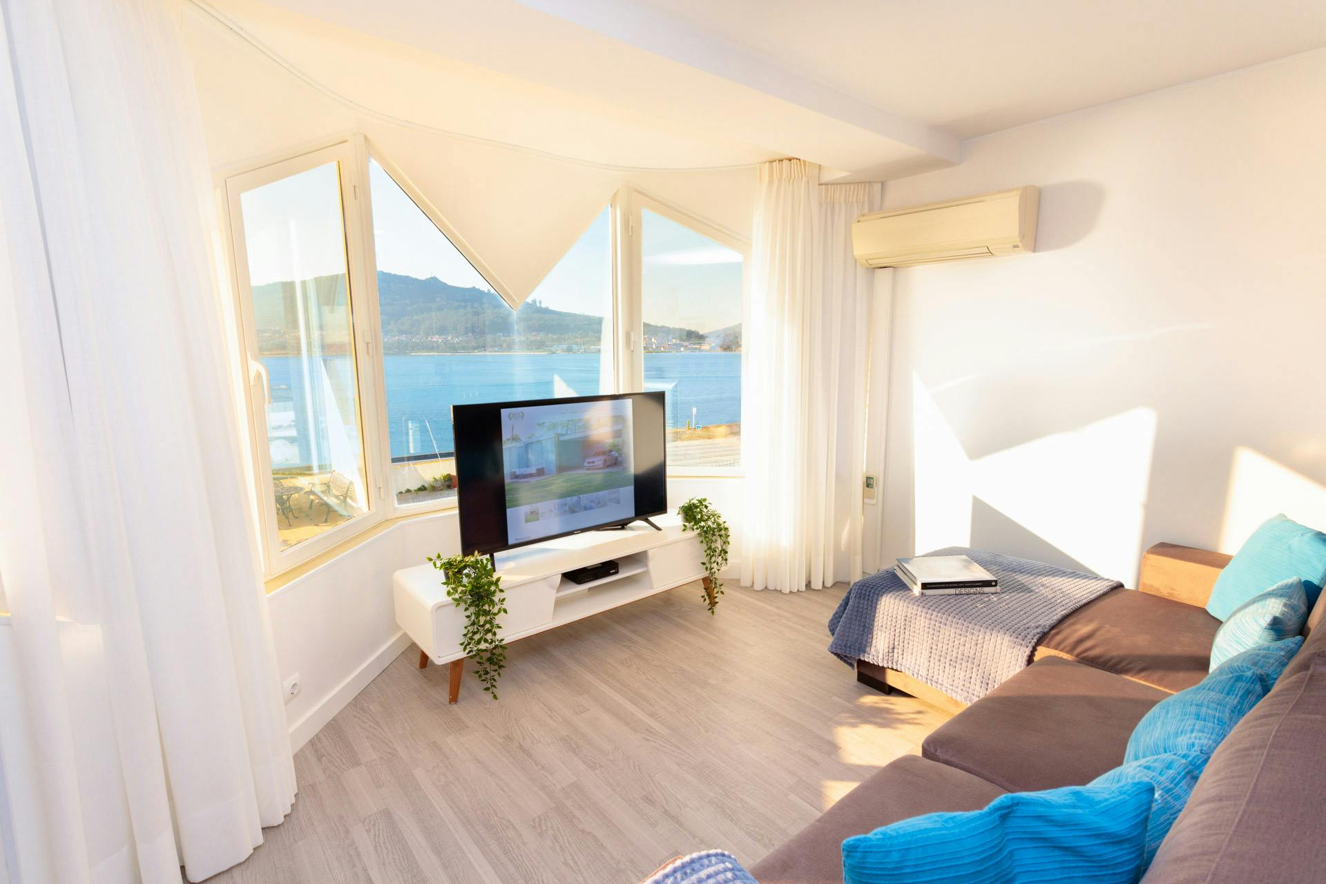 Appartement te huur voor € 1.099 per maand in Caminha, Rua Barão de São Roque