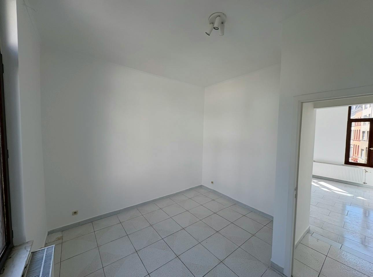 1-Bedroom Apartment in Rue Saint-Alphonse, Saint-Josse-ten-Noode (1747110) ROOM 2
