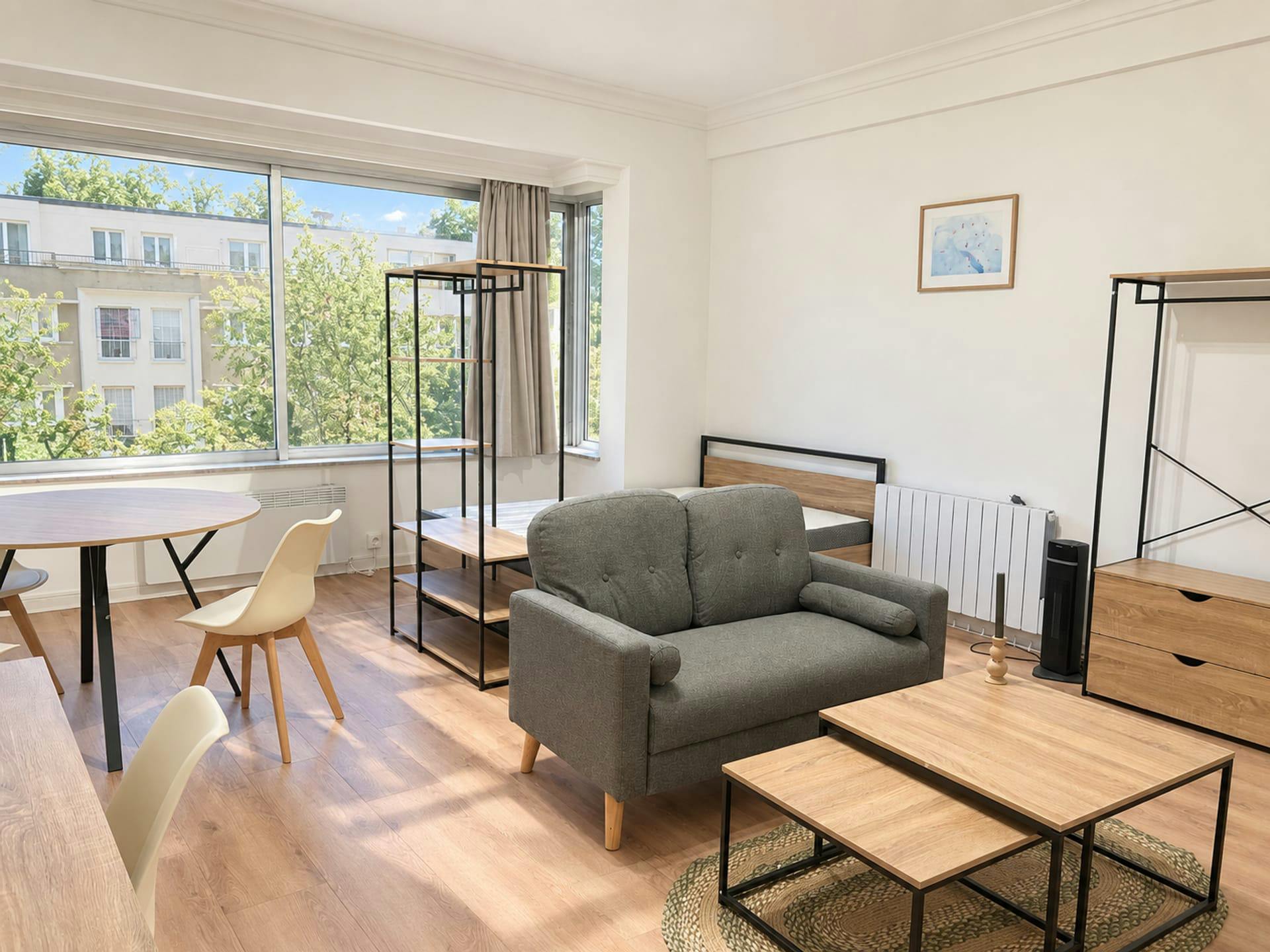 Monolocale in affitto a 1100 € al mese a Uccle, Avenue Winston Churchill