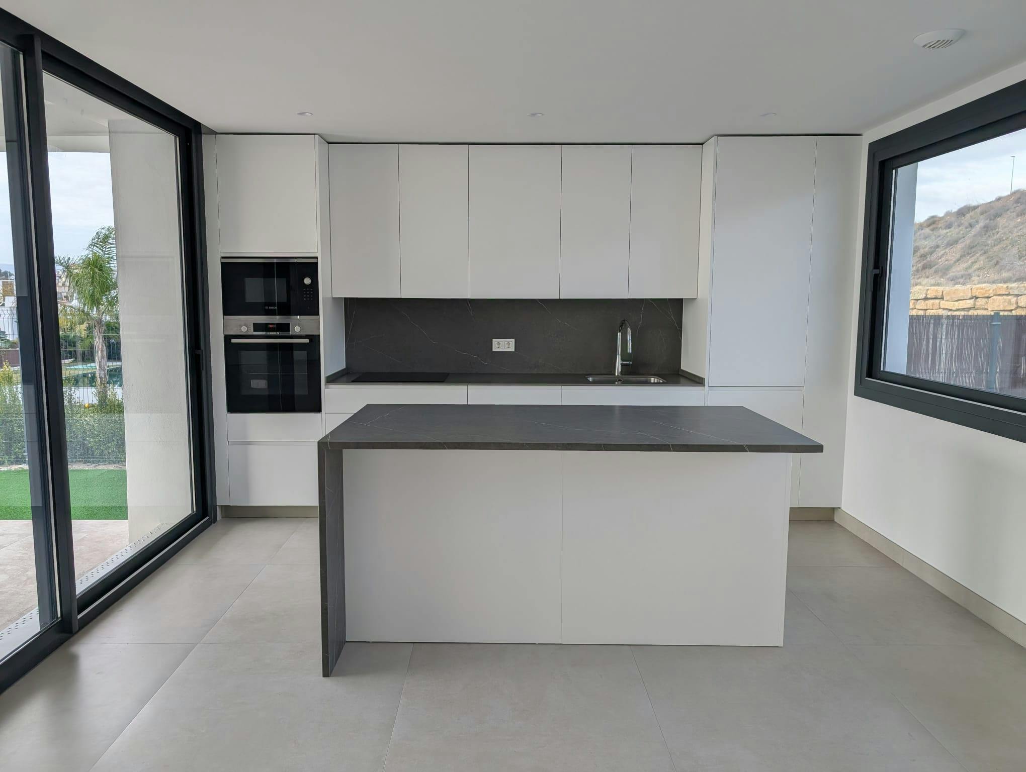 4-Bedroom House in Calle Consul Porfirio Smerdou, Málaga (1747208) ROOM 4