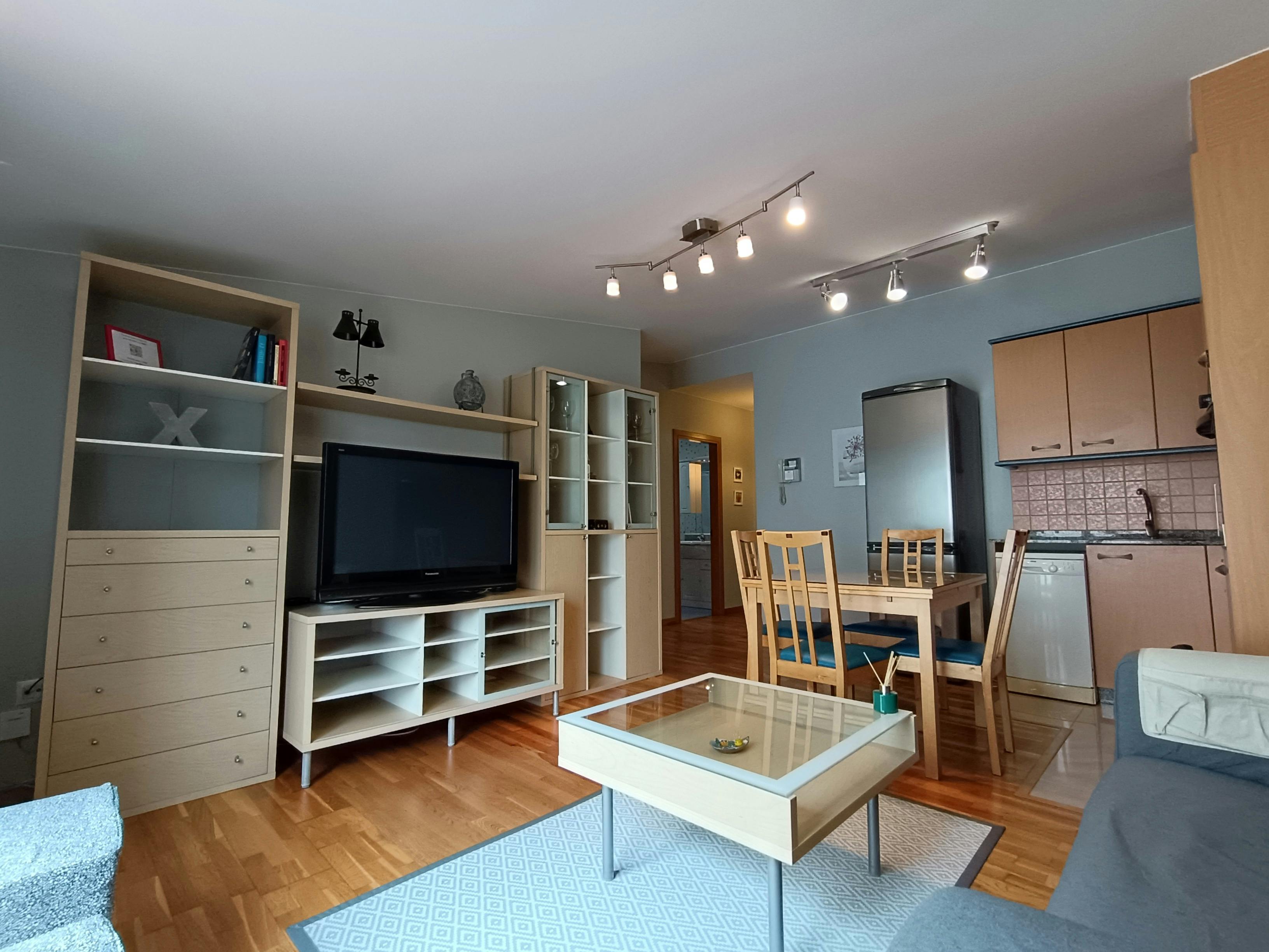 Appartamento in affitto a 1250 € al mese a Vigo, Rúa Cuba