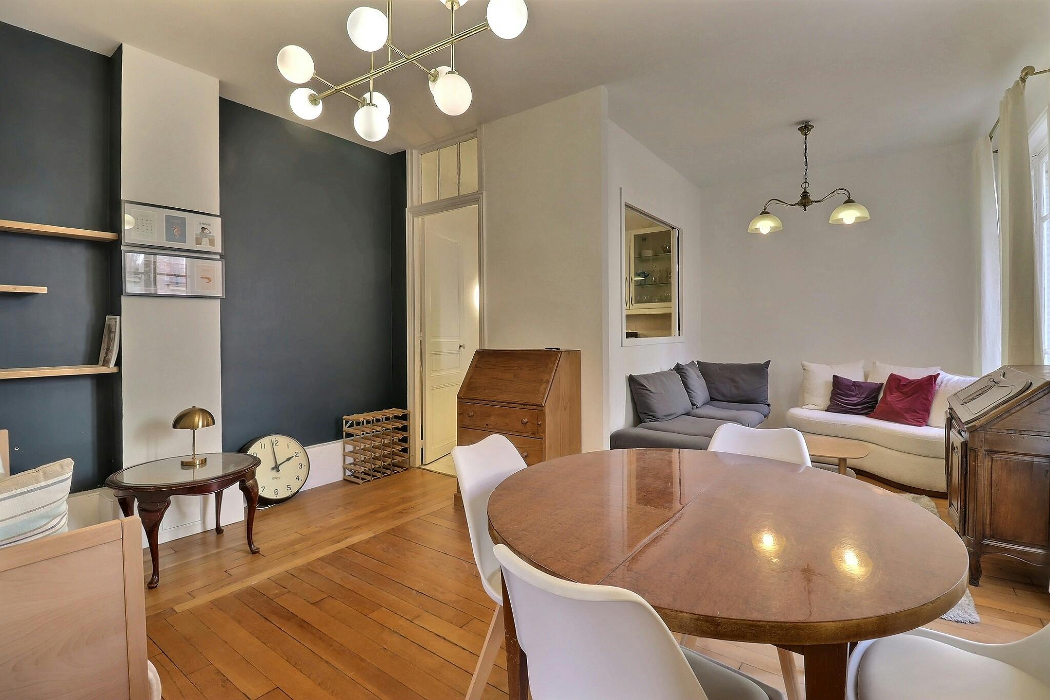 Apartment for rent on Rue Jean de la Fontaine, Paris