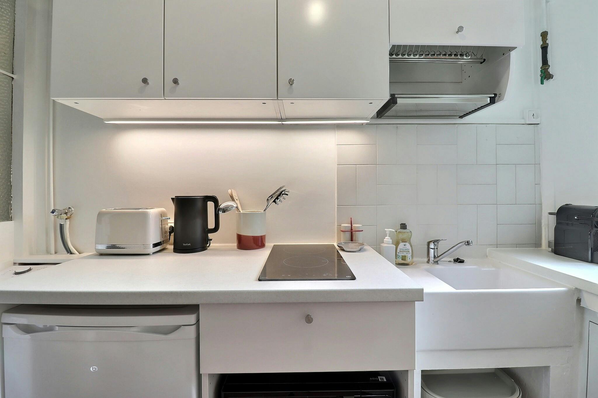 1-Bedroom Apartment in Rue Sedaine, Paris (1747316) room image 10