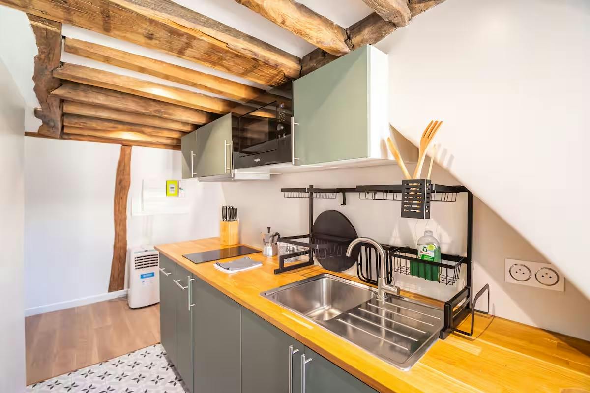 1-Bedroom Apartment in Rue de Verneuil, Paris (1747317) ROOM 4