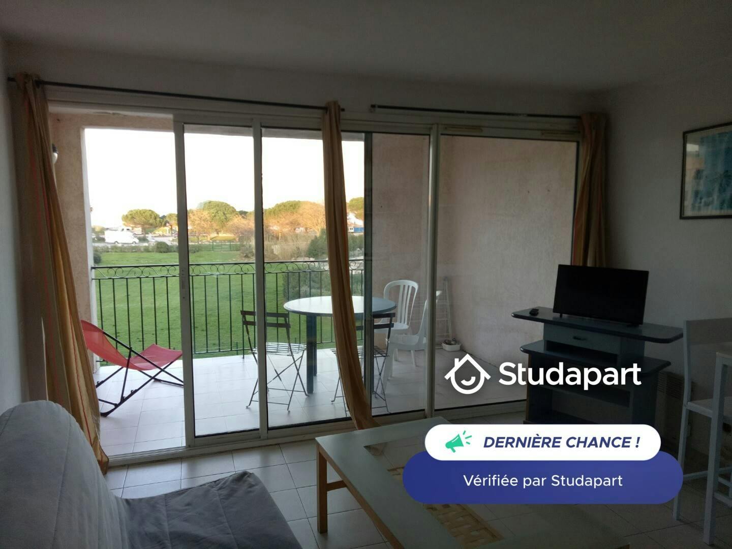 Apartament de închiriat pentru 770 EUR pe lună în Gassin, Montée de Bertaud
