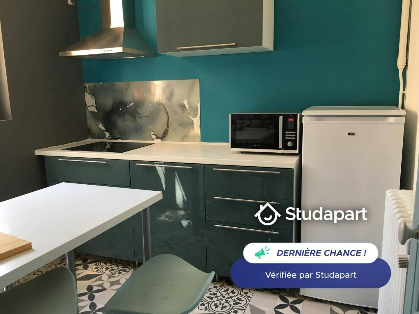 Apartment for rent for €930 per month in Clermont-Ferrand, Rue Kessler