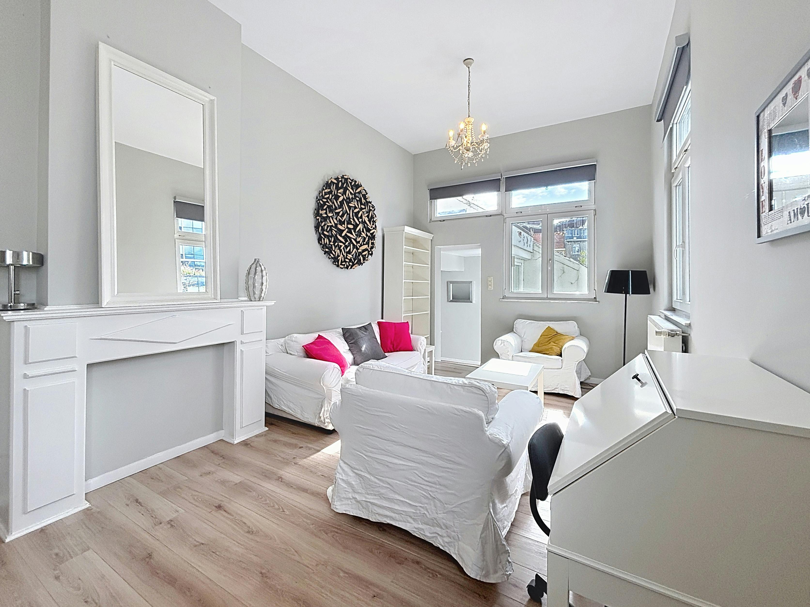 2-Bedroom Apartment in Rue de Toulouse, Brussels (1747427) room image 1