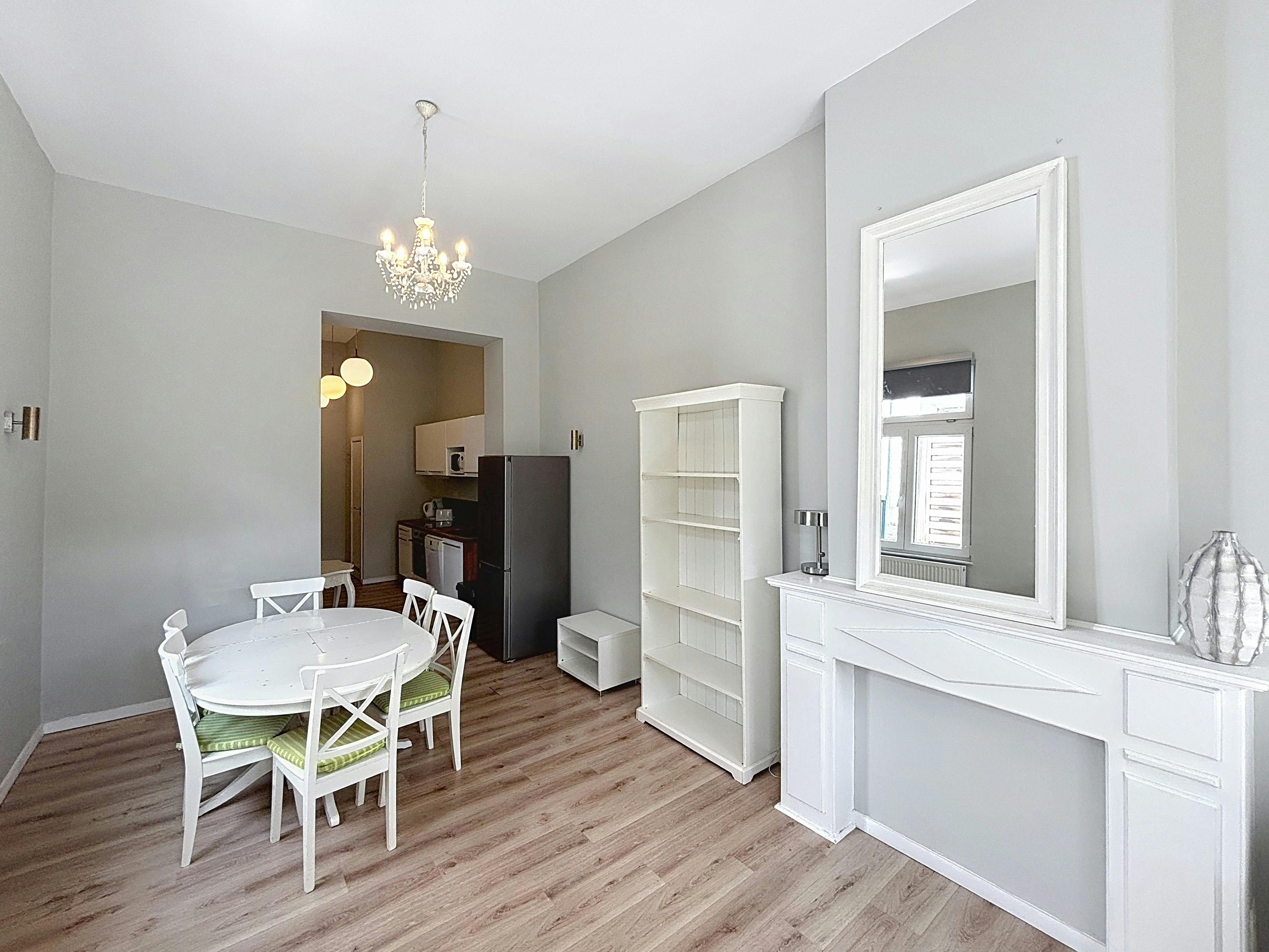 2-Bedroom Apartment in Rue de Toulouse, Brussels (1747427) room image 2
