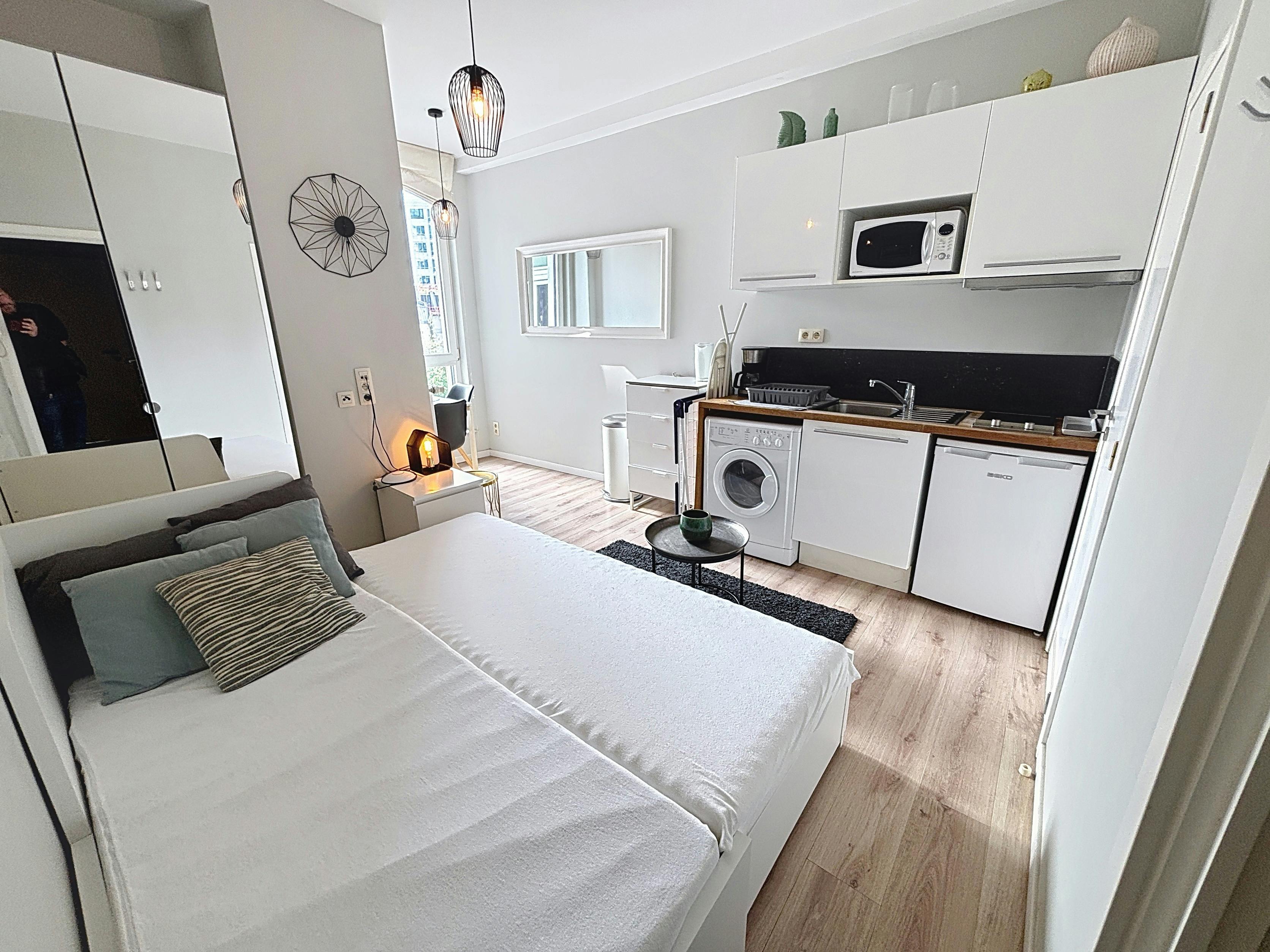 Apartment in Rue de Toulouse, Brussels (1747432) room image 1