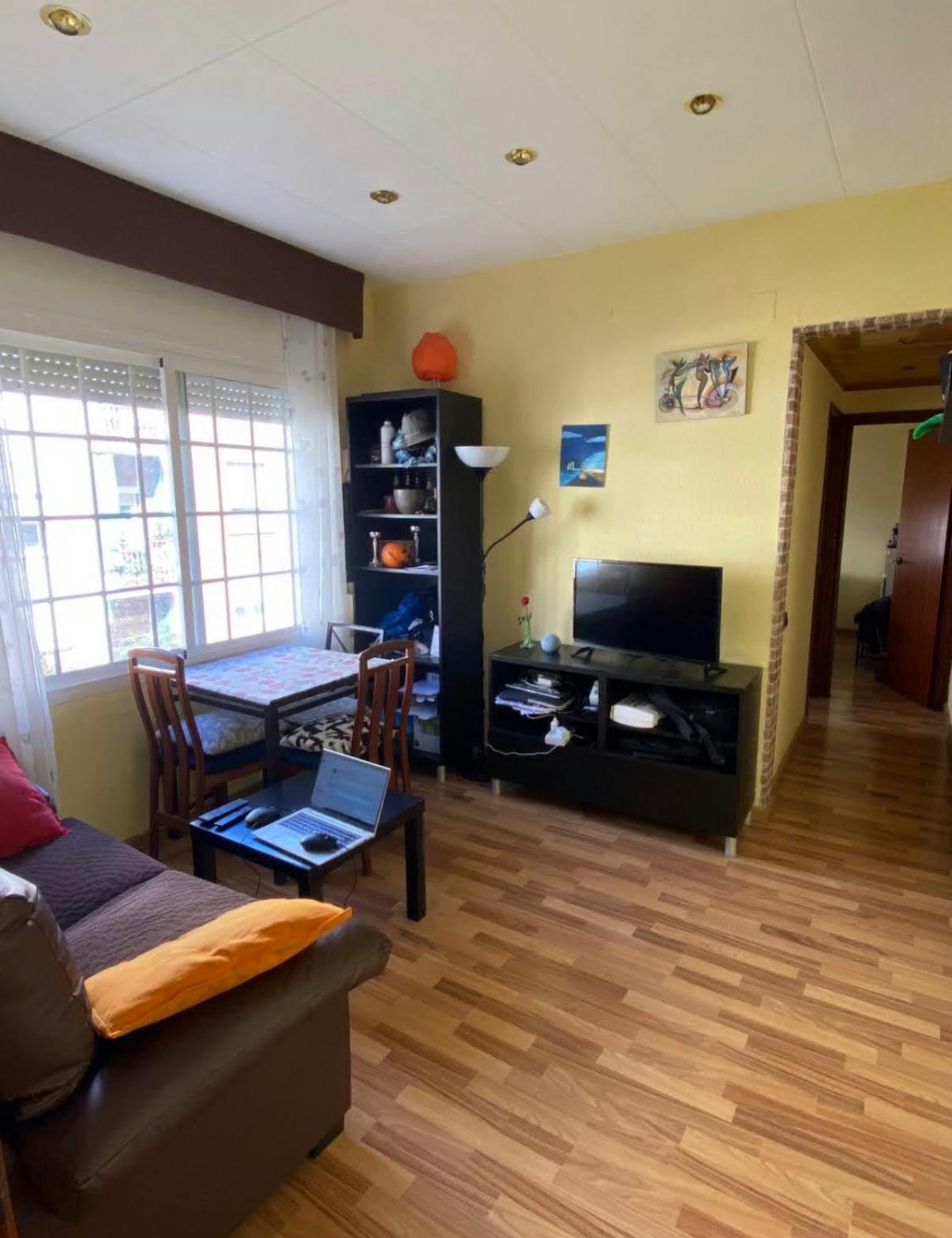 Apartamento para alugar por € 1.180 por mês em Barcelona, Carrer de Emilia Pardo Bazán