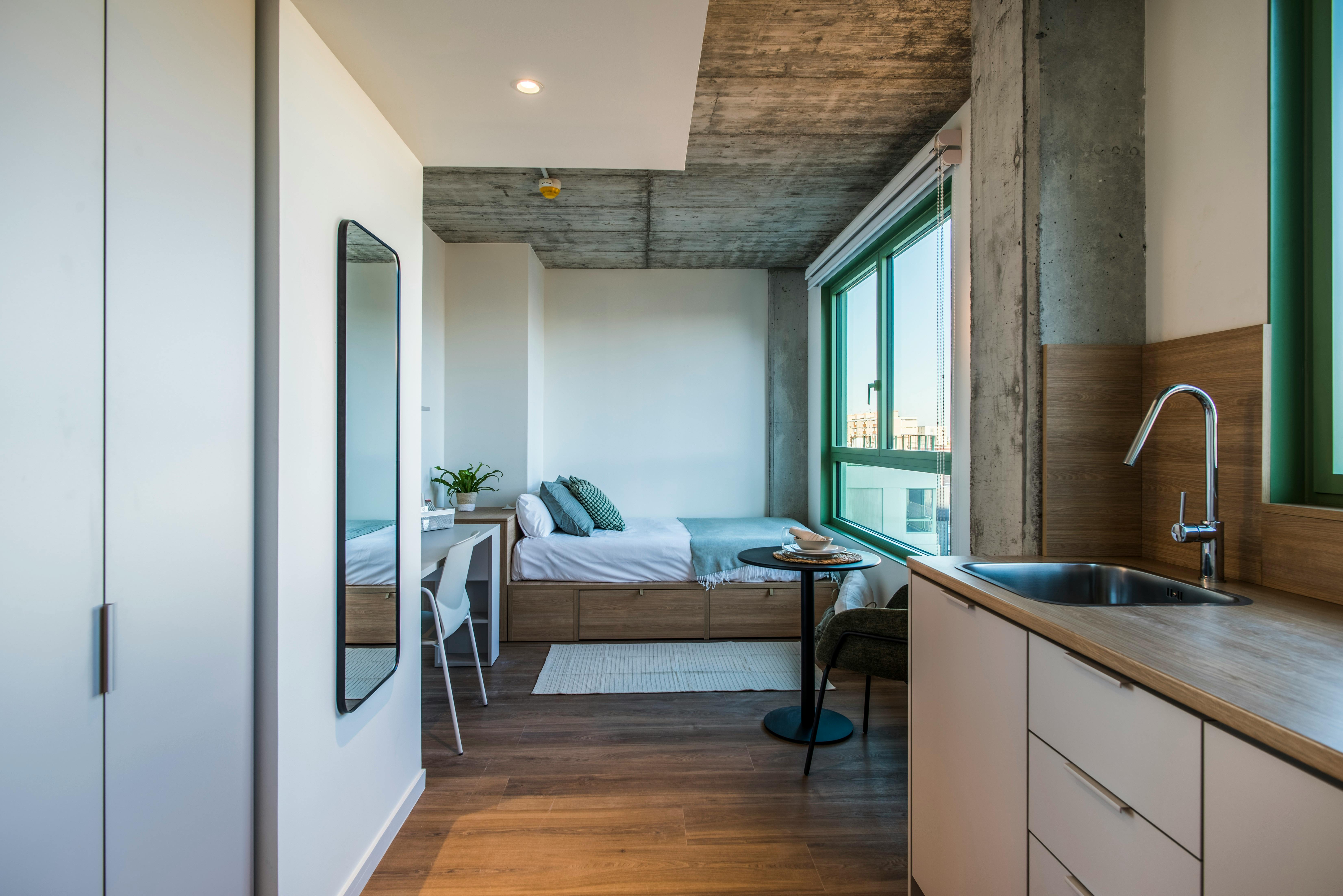 Apartment in Carrer de Cristóbal de Moura, Barcelona (1747450) room image 2