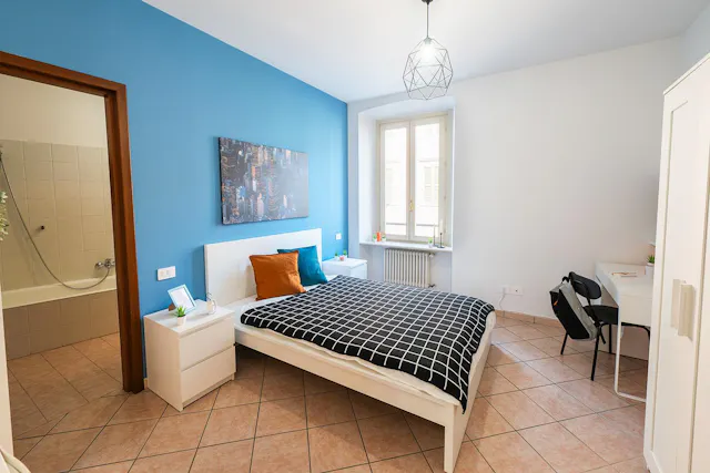 Private room in Via Torquato Tasso, Bergamo (1747559) room image 1