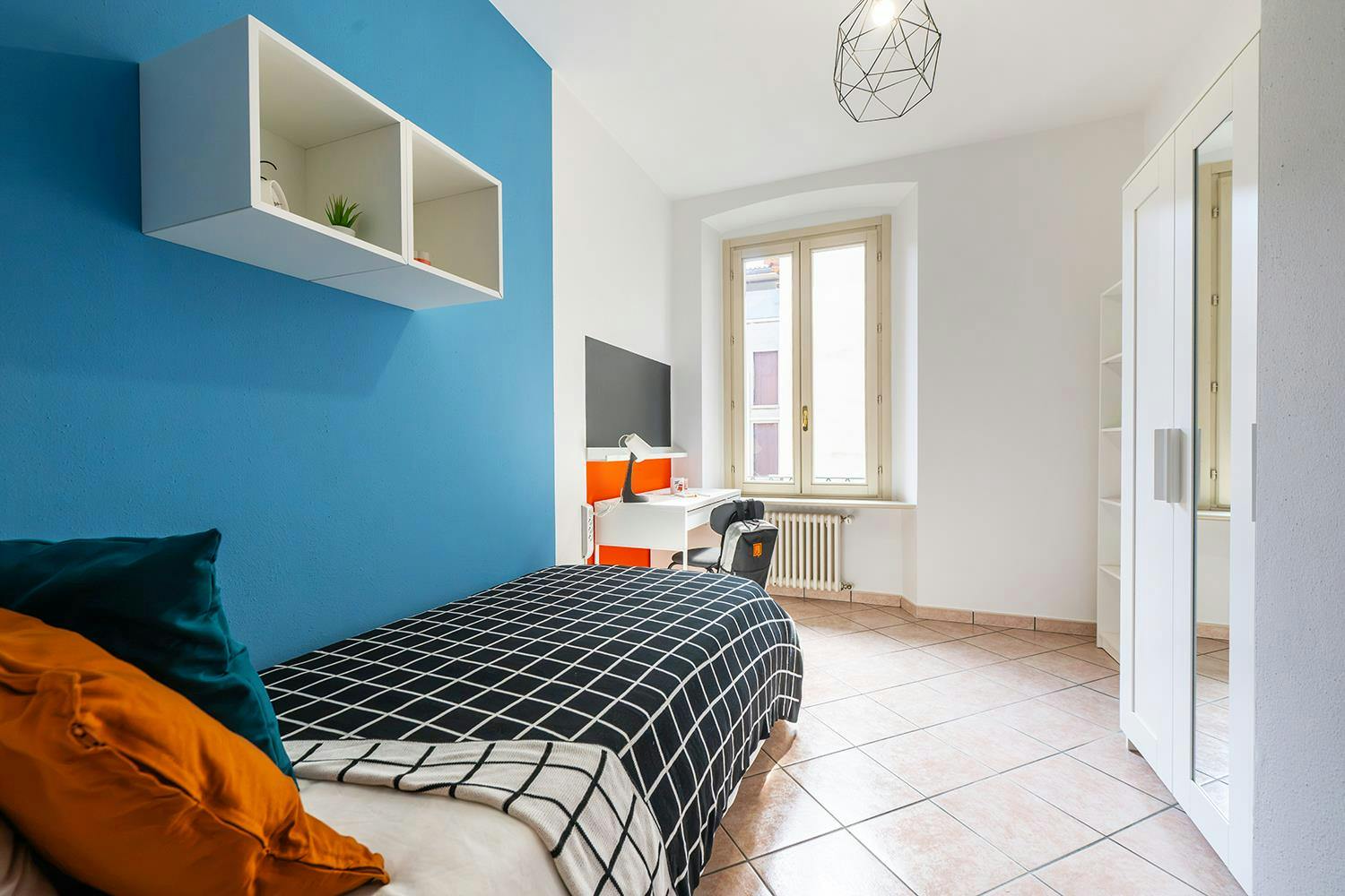 Private room in Via Torquato Tasso, Bergamo (1747570) room image 1