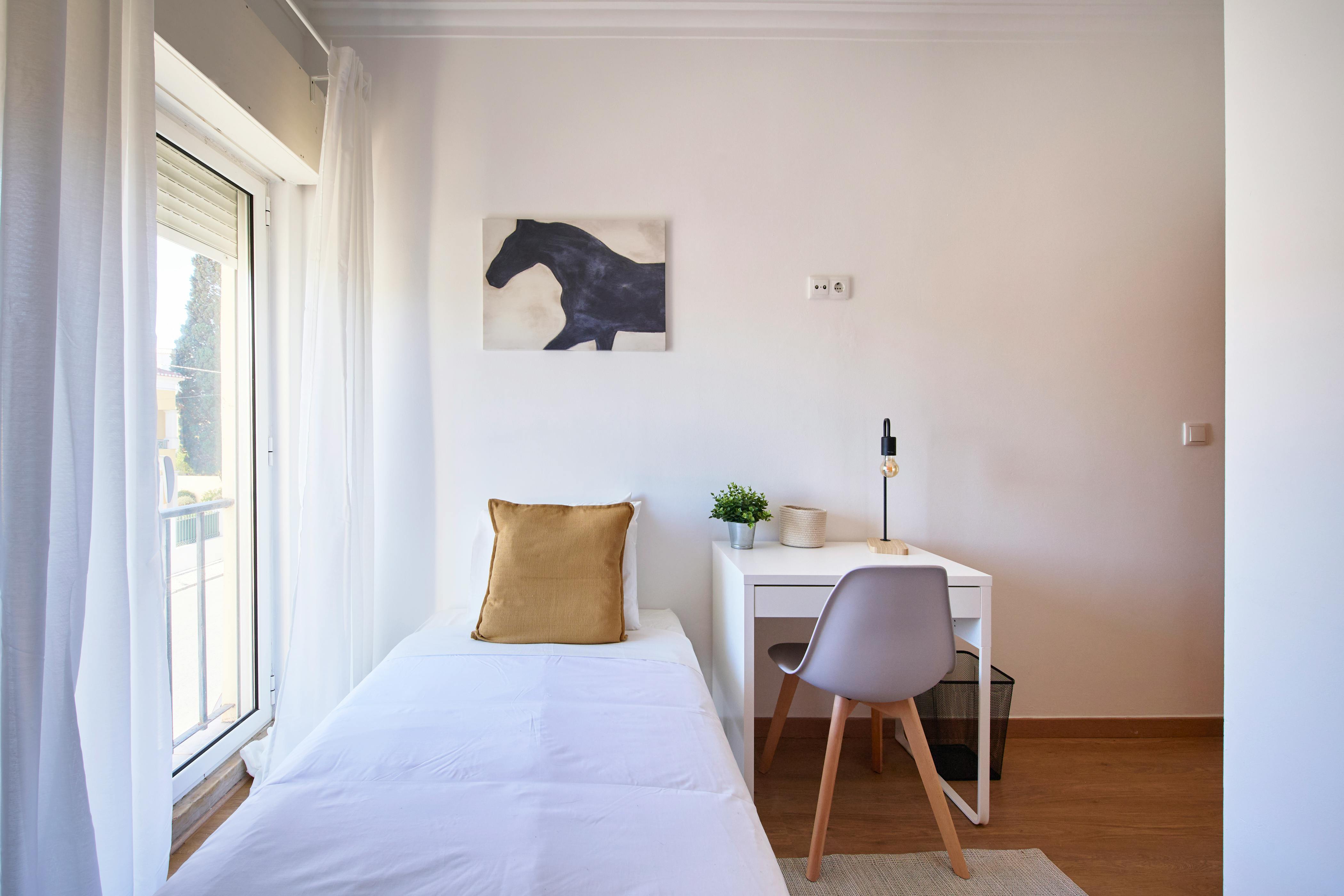 Privé kamer te huur voor € 650 per maand in Estoril, Estrada Alapraia
