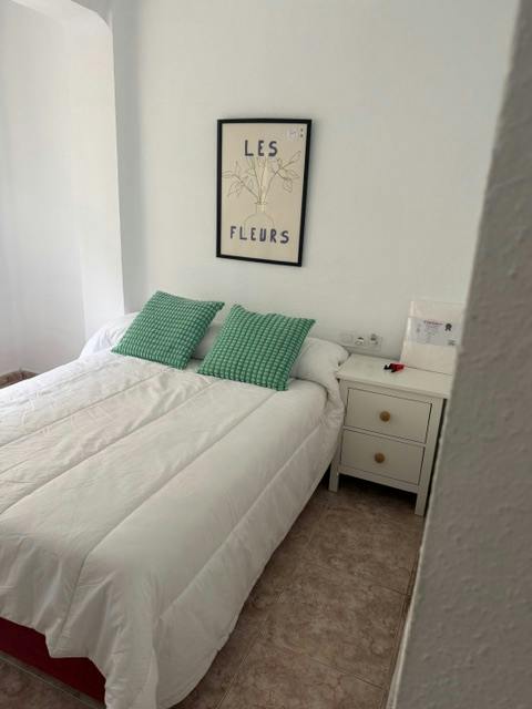 Clădire de închiriat pentru 550 EUR pe lună în Málaga, Calle Mendoza