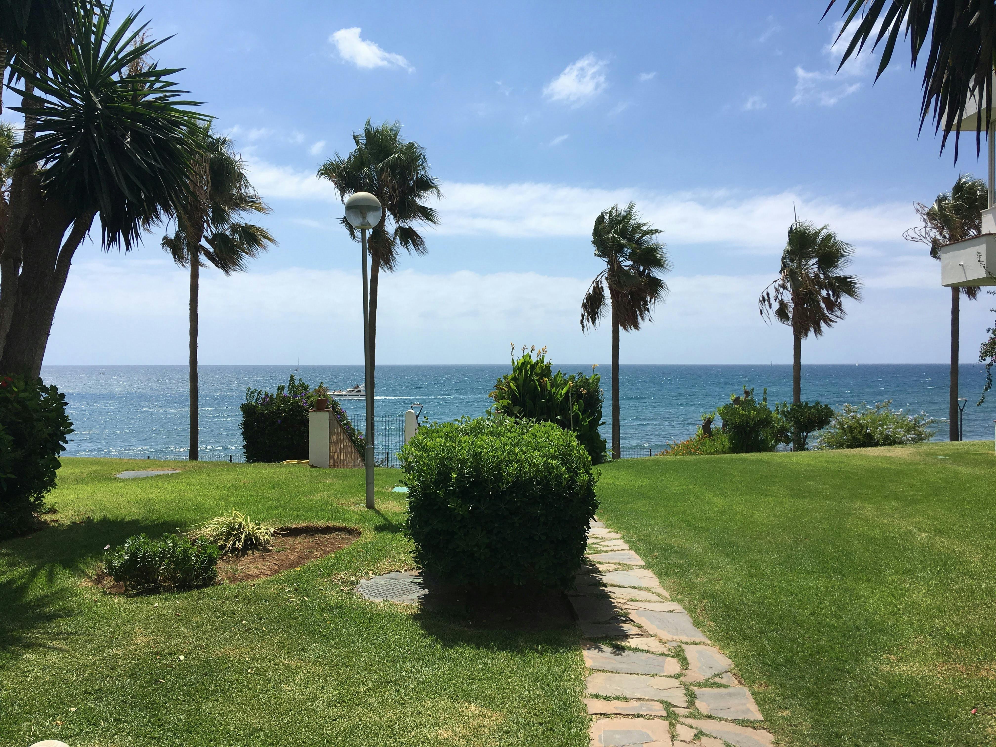 Wohnung zu mieten für 2.000 € pro Monat in Marbella, Avenida Severo Ochoa