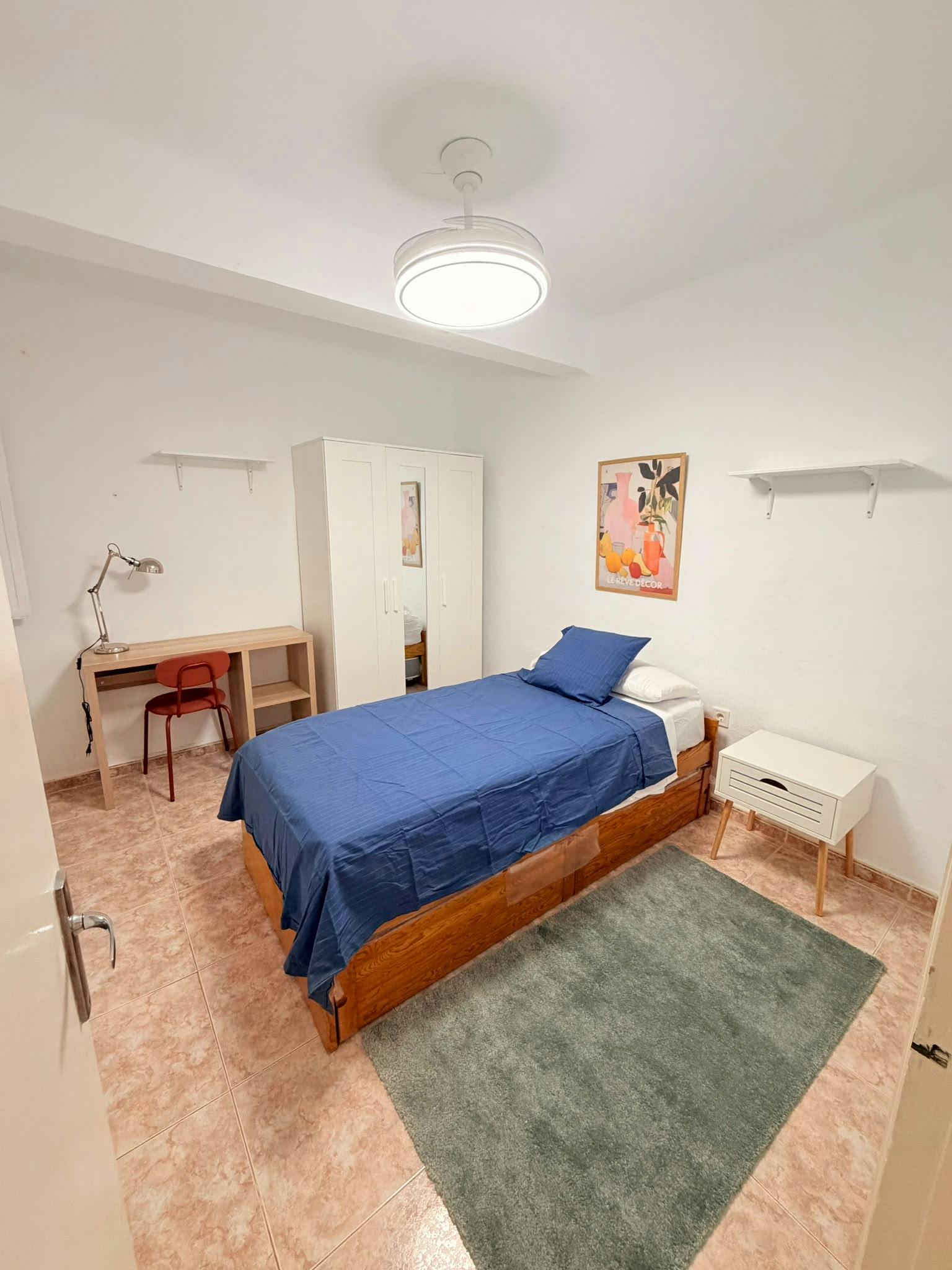 Gebouw te huur voor € 550 per maand in Málaga, Calle Mendoza