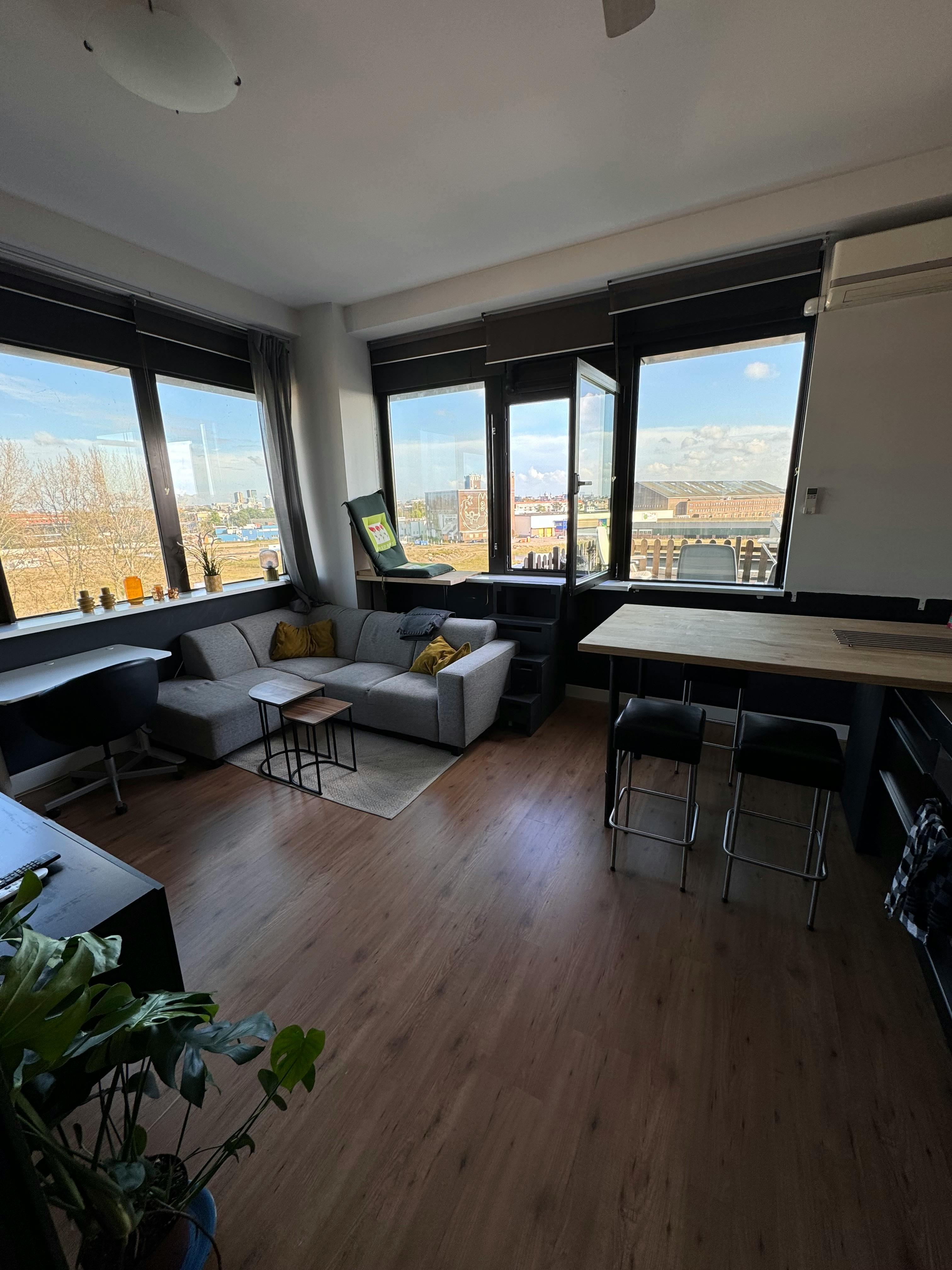 Apartment for rent for €2,000 per month in Amsterdam, Willem de Zwijgerlaan