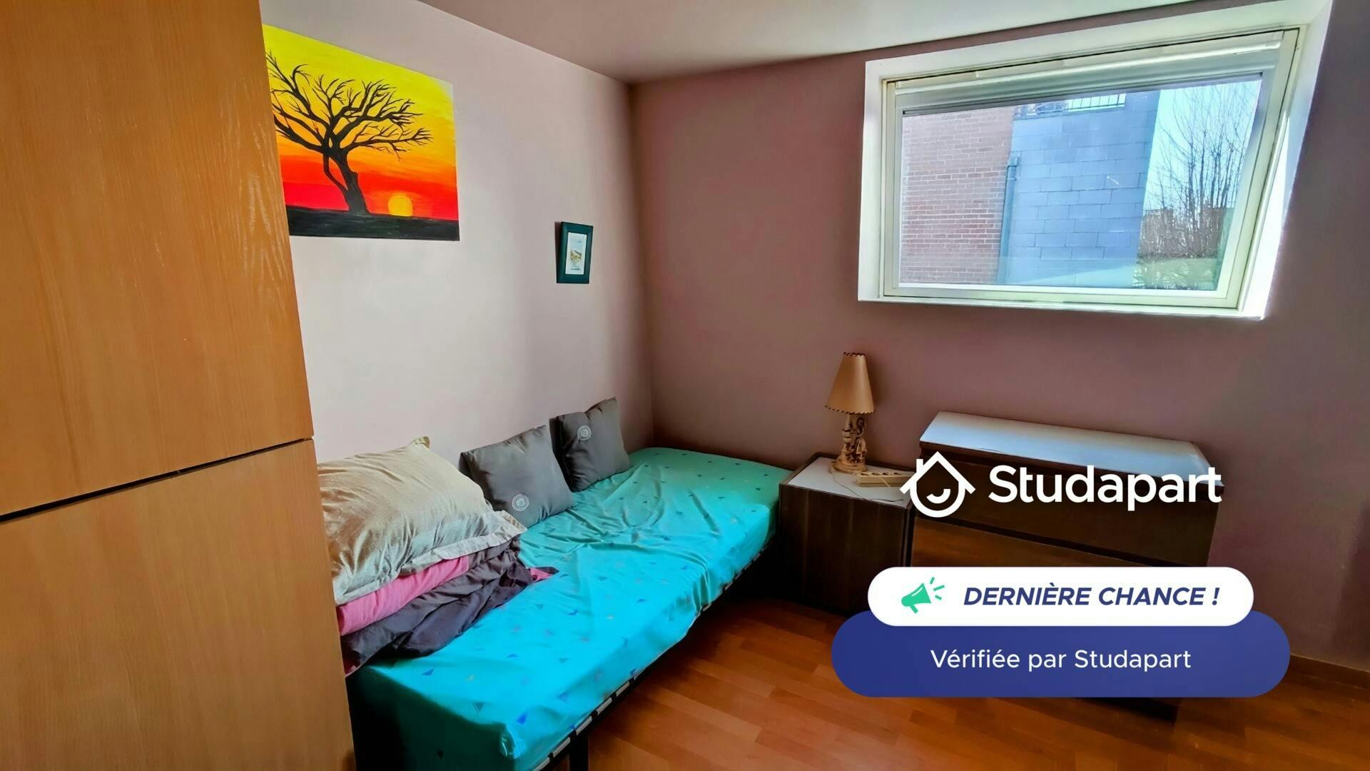 Apartament de închiriat pentru 350 EUR pe lună în Béthune, Rue du Perroy