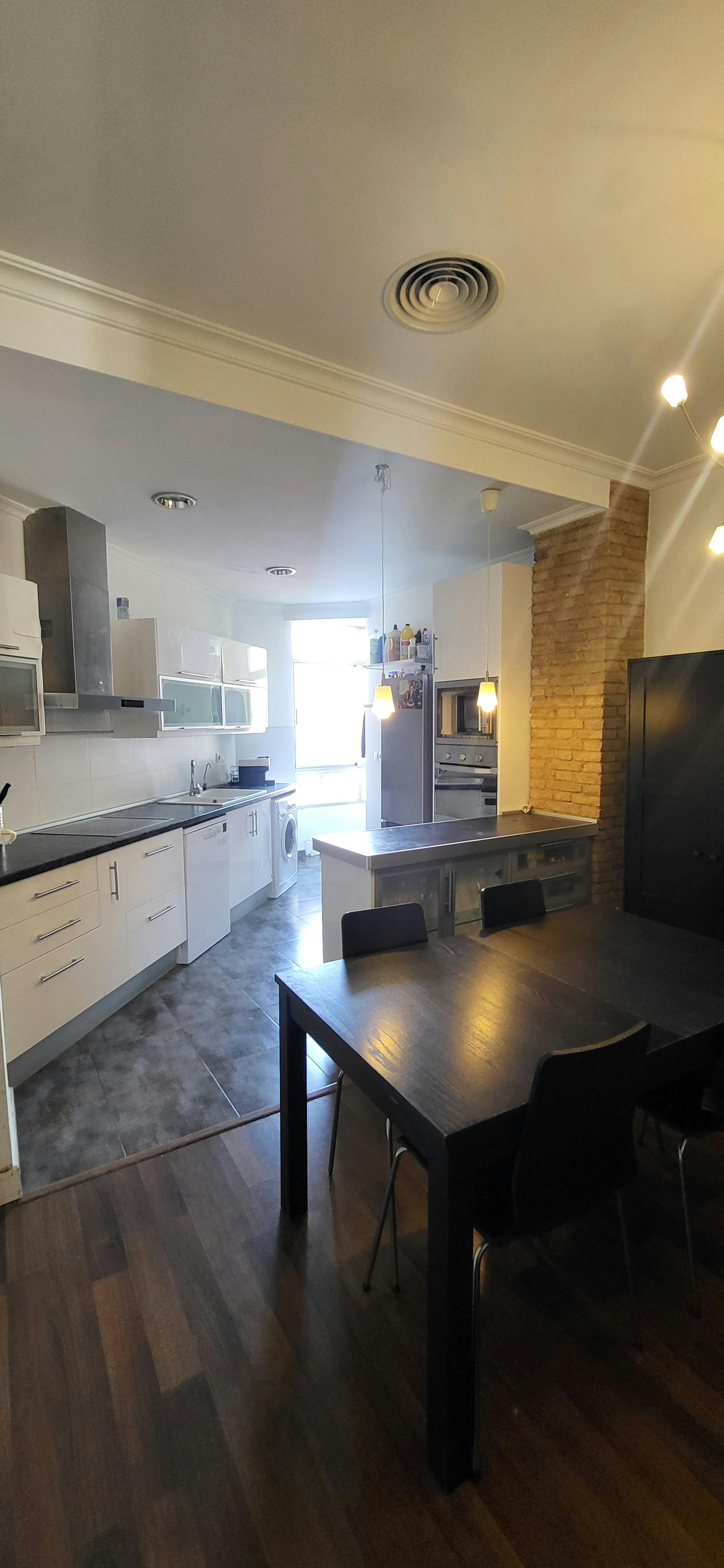 Carrer de Cuba, Valencia preview