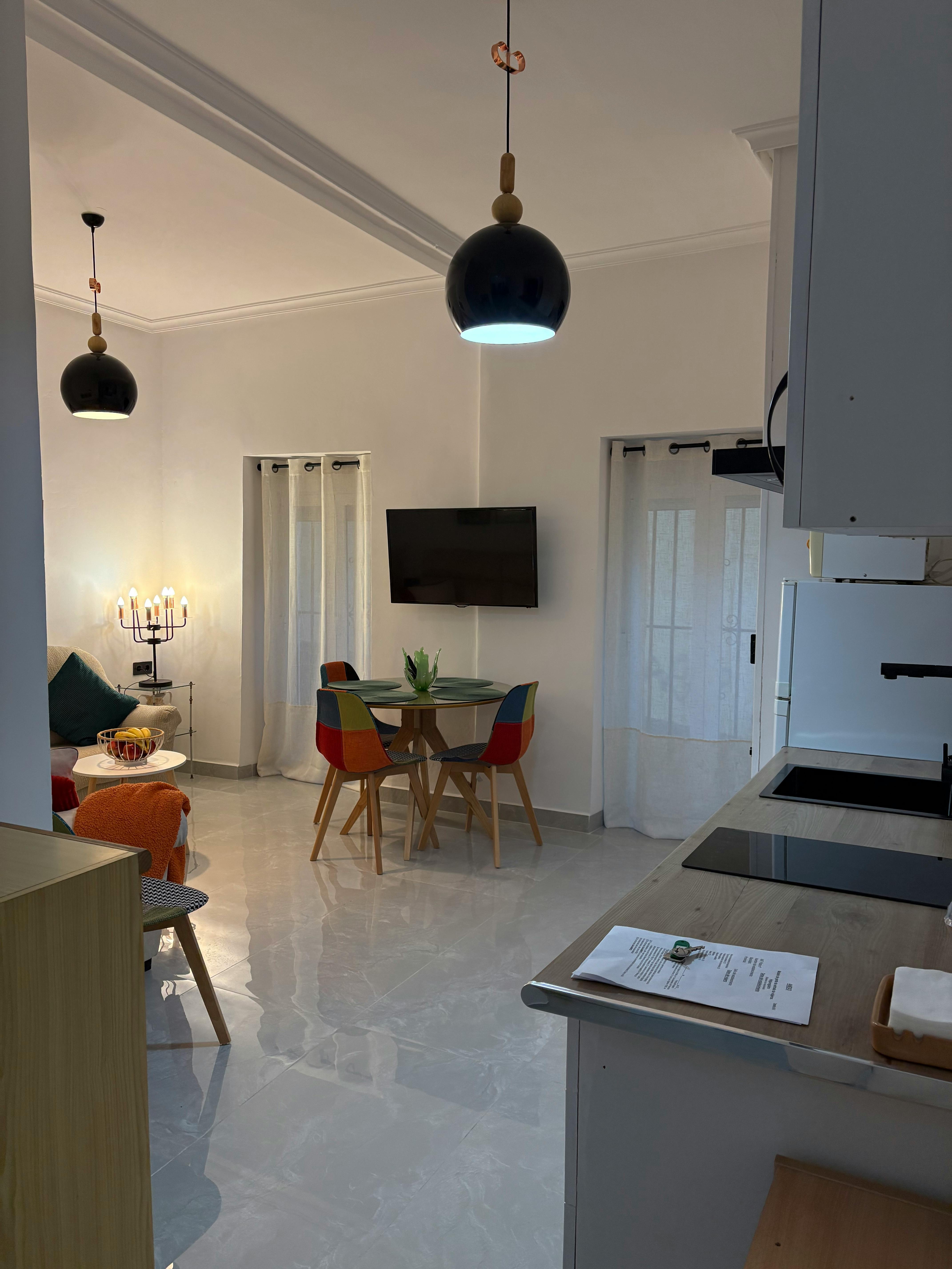 Privé kamer te huur voor € 350 per maand in Jaén, Calle Martínez Molina