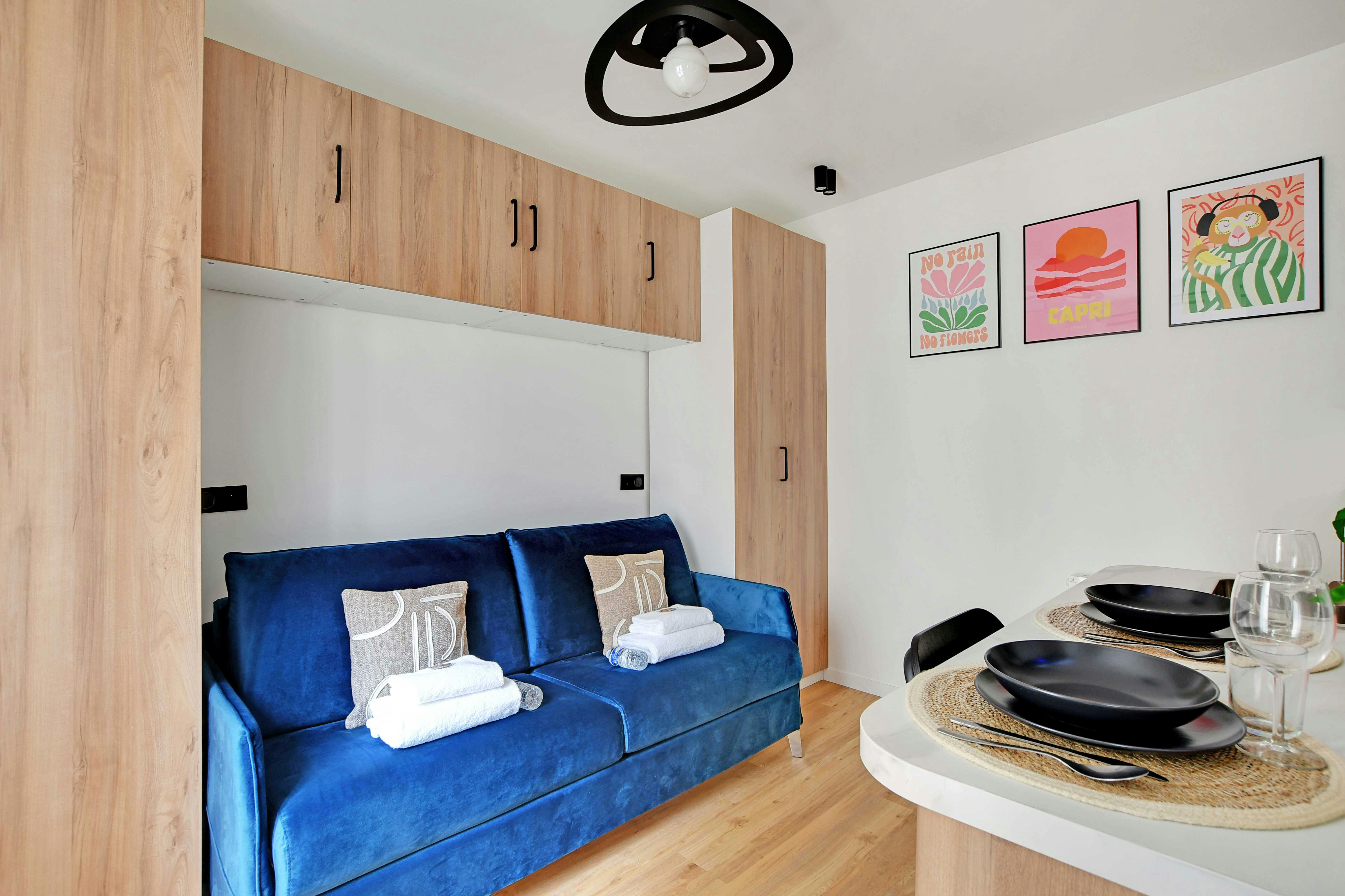 Studio for rent on Rue Championnet, Paris