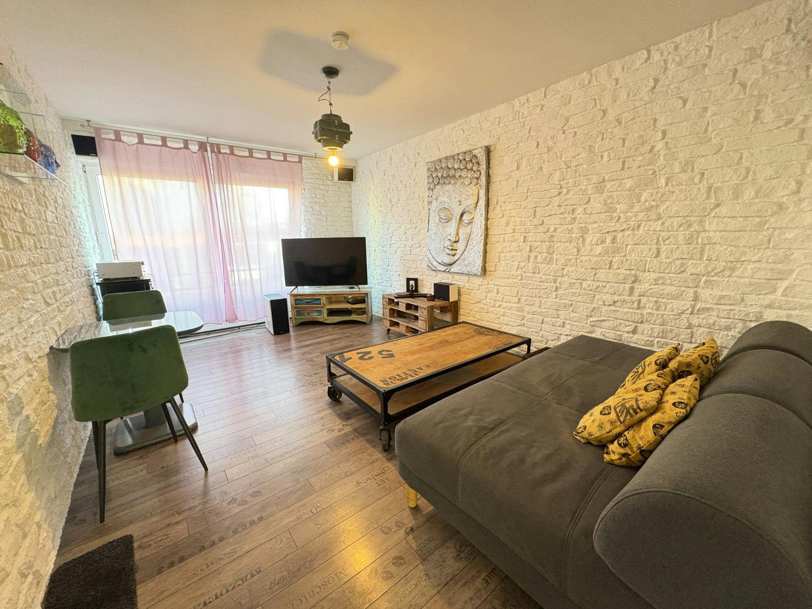 Квартира за оренду для 1 470 EUR на місяць у Nürnberg, Gibitzenhofstraße