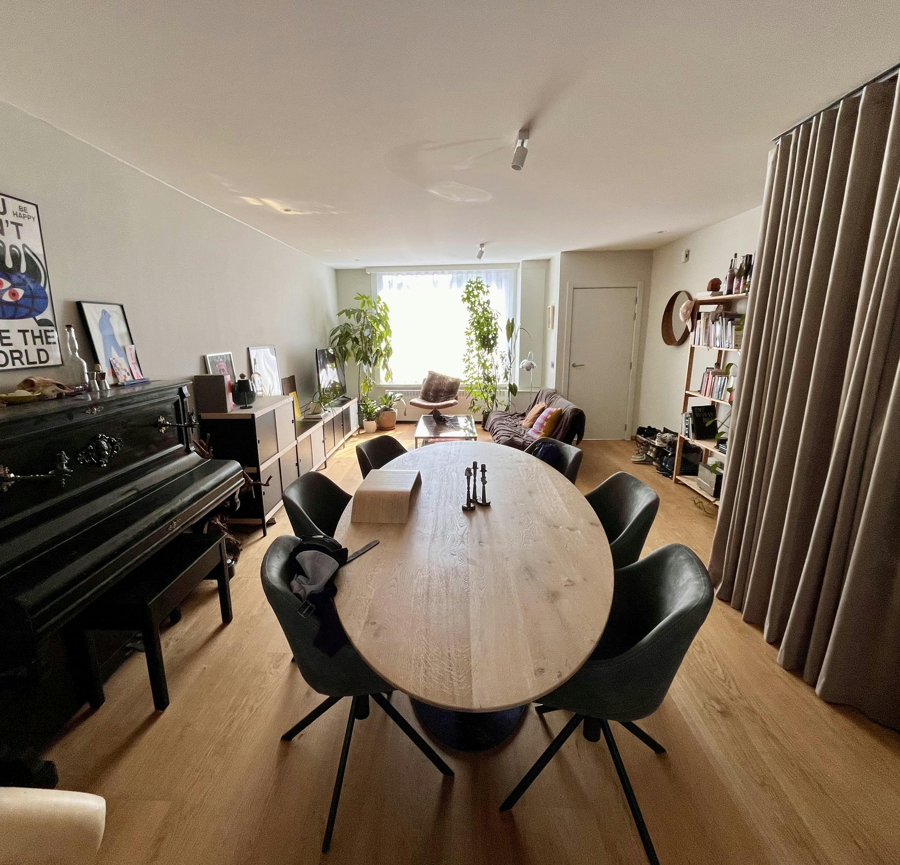 Lägenhet att hyra för 1 300 € i månaden i Gent, Brugsesteenweg