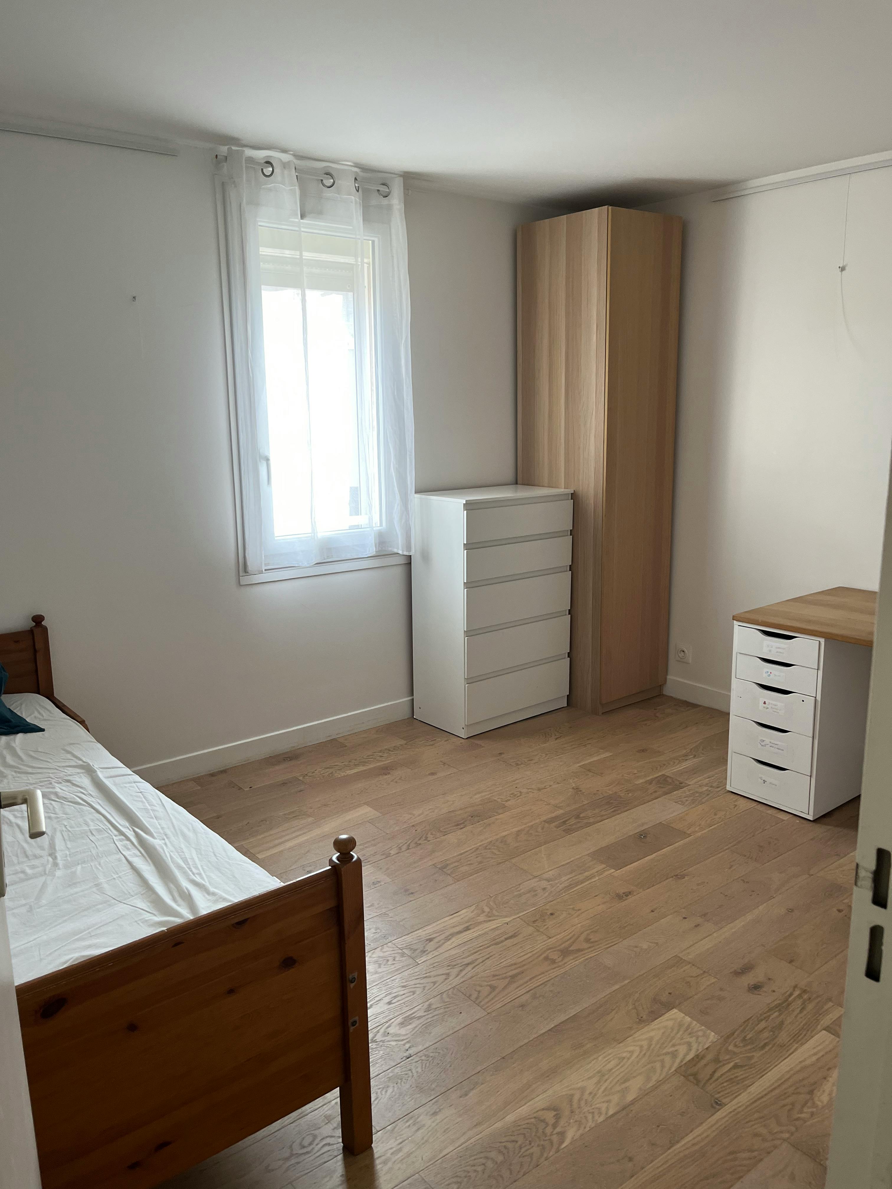 Privé kamer te huur voor € 630 per maand in Gennevilliers, Rue Brénu
