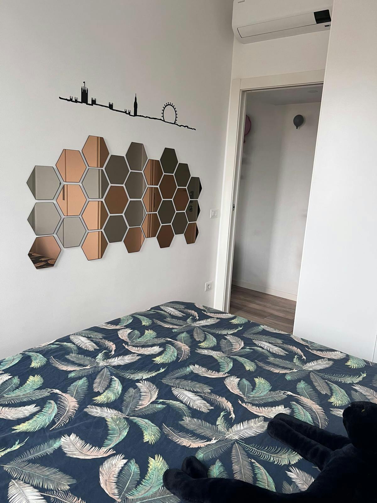 preview gallery tile