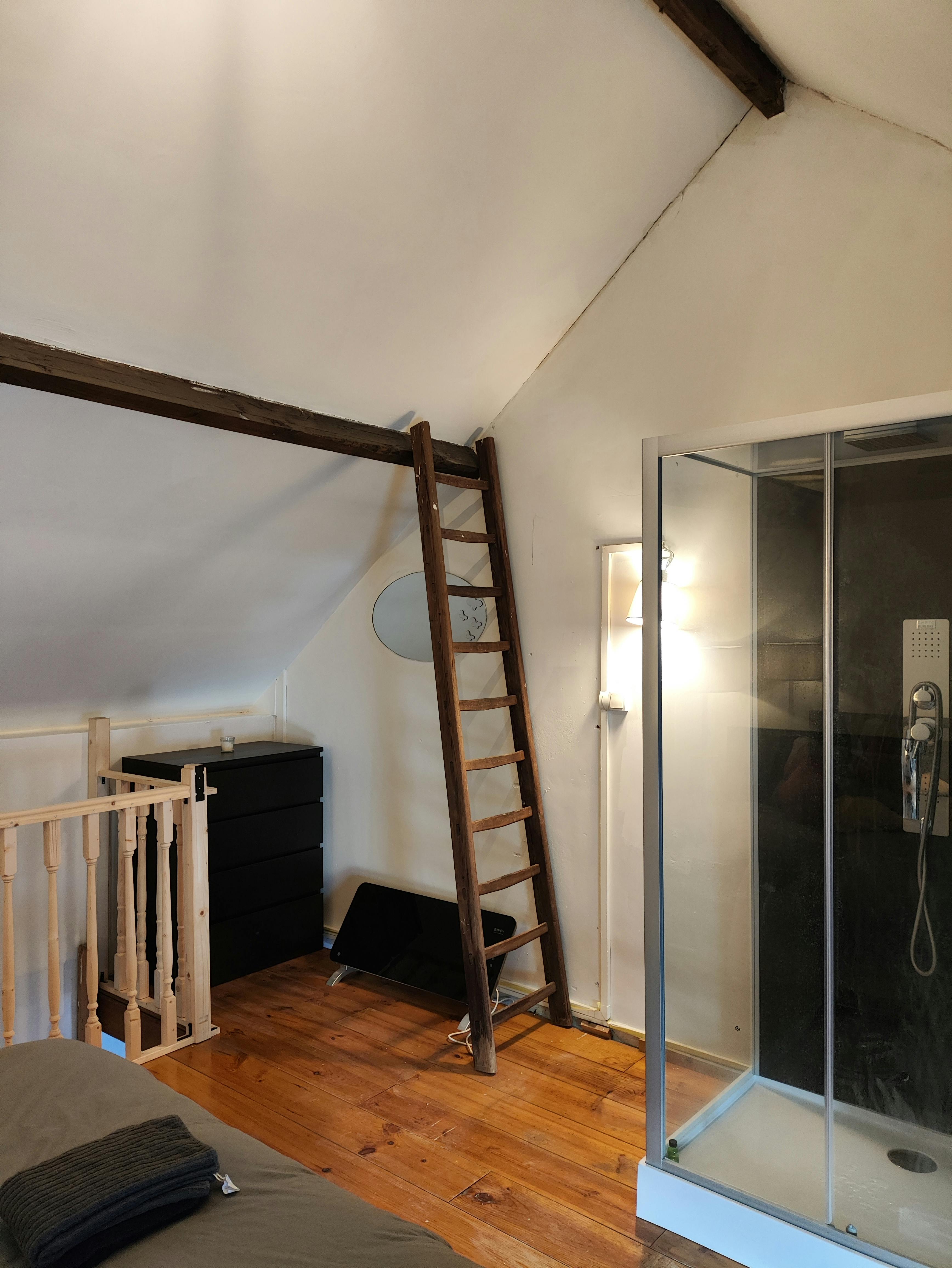 Huis te huur voor € 650 per maand in Quaregnon, Rue Hector Denis