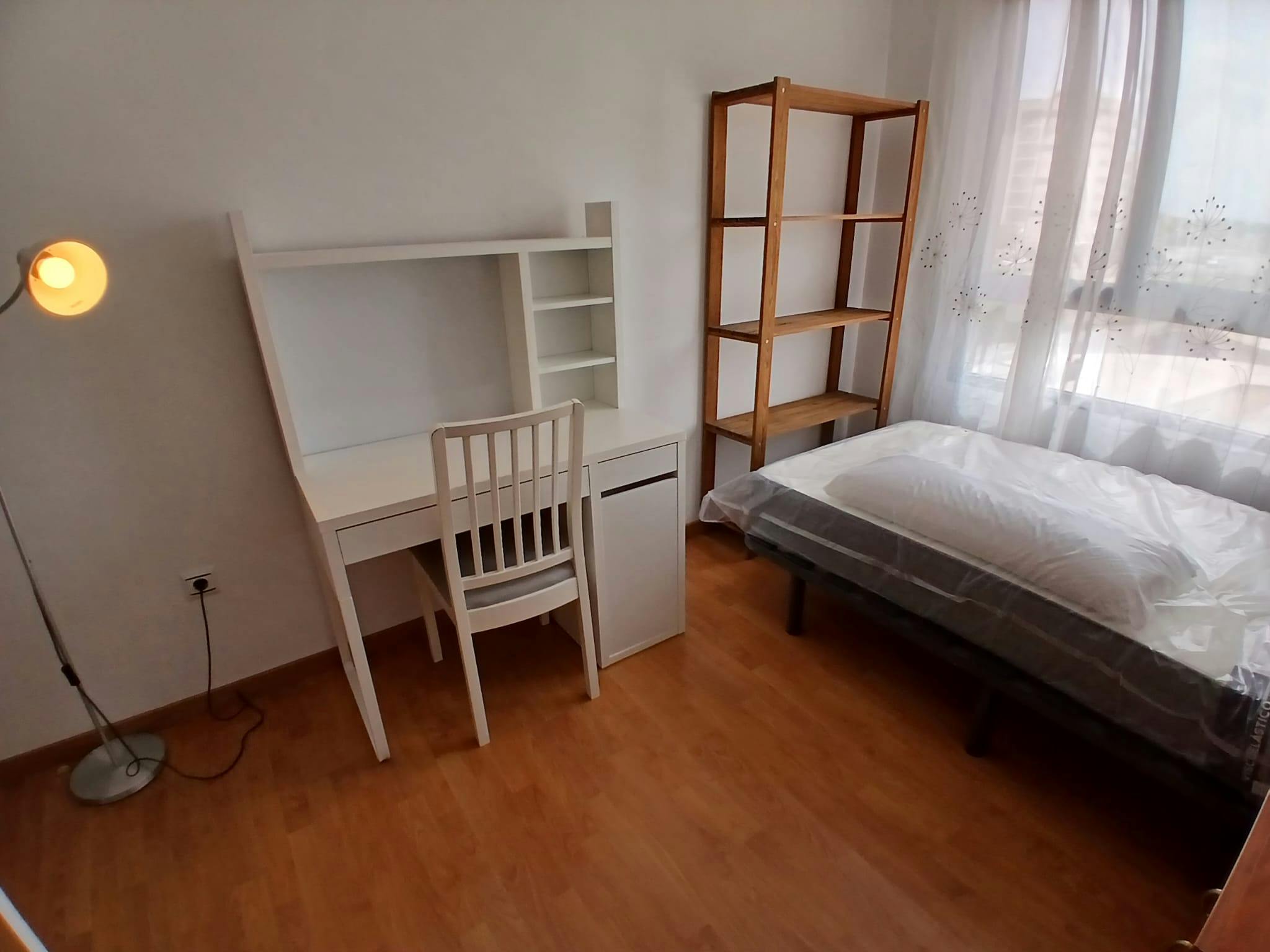 Stanza privata in affitto a 800 € al mese a Valencia, Avinguda de la Mallada