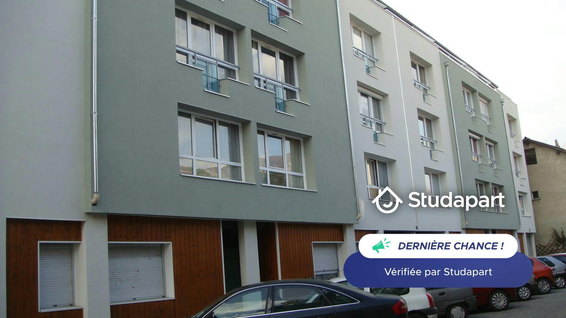 Wohnung zu mieten für 480 € pro Monat in Grenoble, Rue Mayen