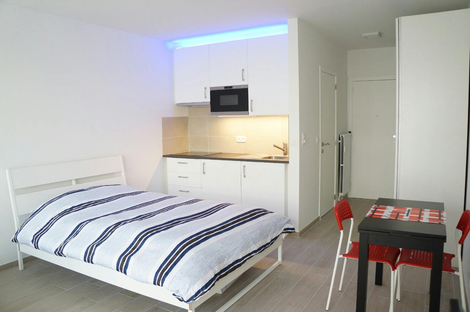 Privé kamer te huur voor € 765 per maand in Antwerpen, Schotensesteenweg