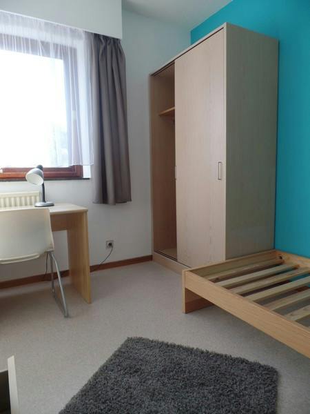 Cameră privată de închiriat pentru 430 EUR pe lună în Namur, Rue Château des Balances