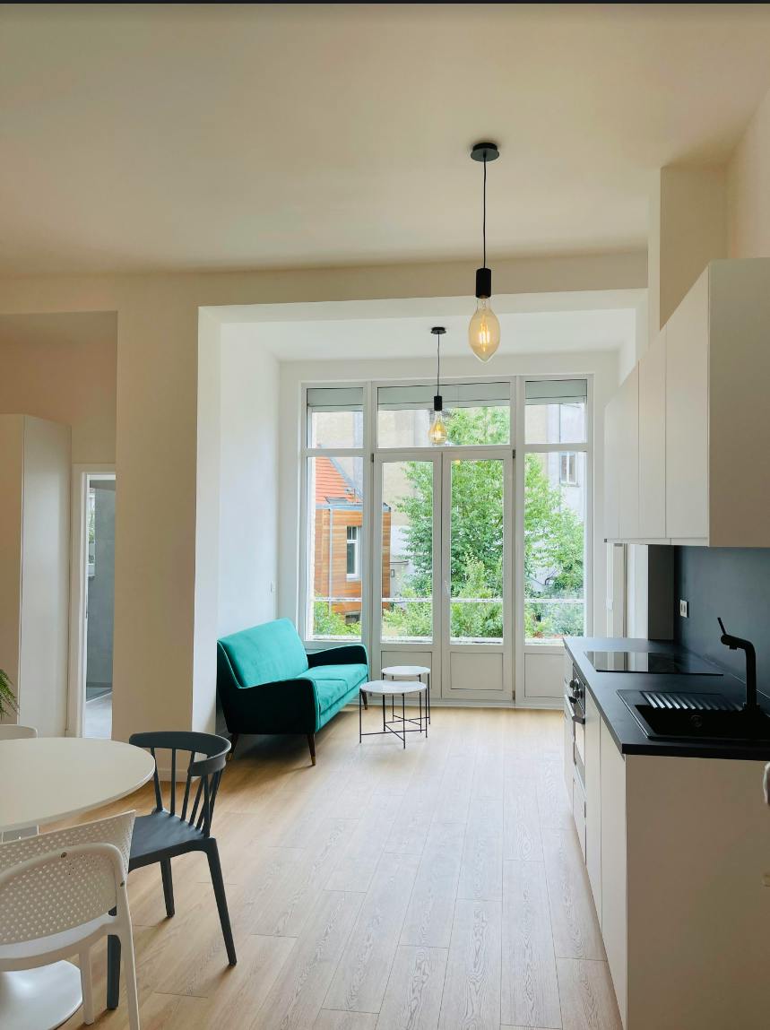 Garsonieră de închiriat pentru 950 EUR pe lună în Schaerbeek, Avenue Émile Max