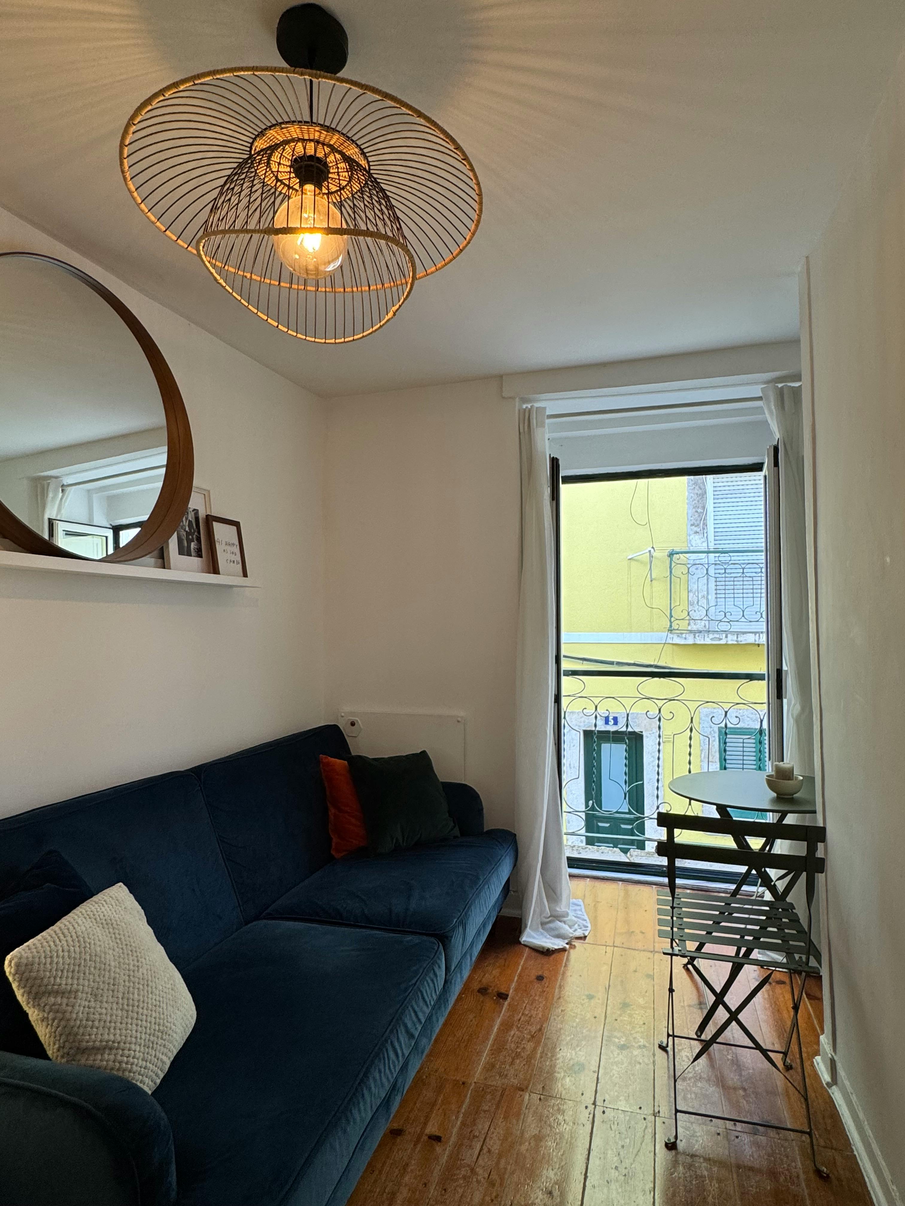 Appartement à louer pour 1 100 €/mois à Lisbon, Travessa do Terreiro a Santa Catarina