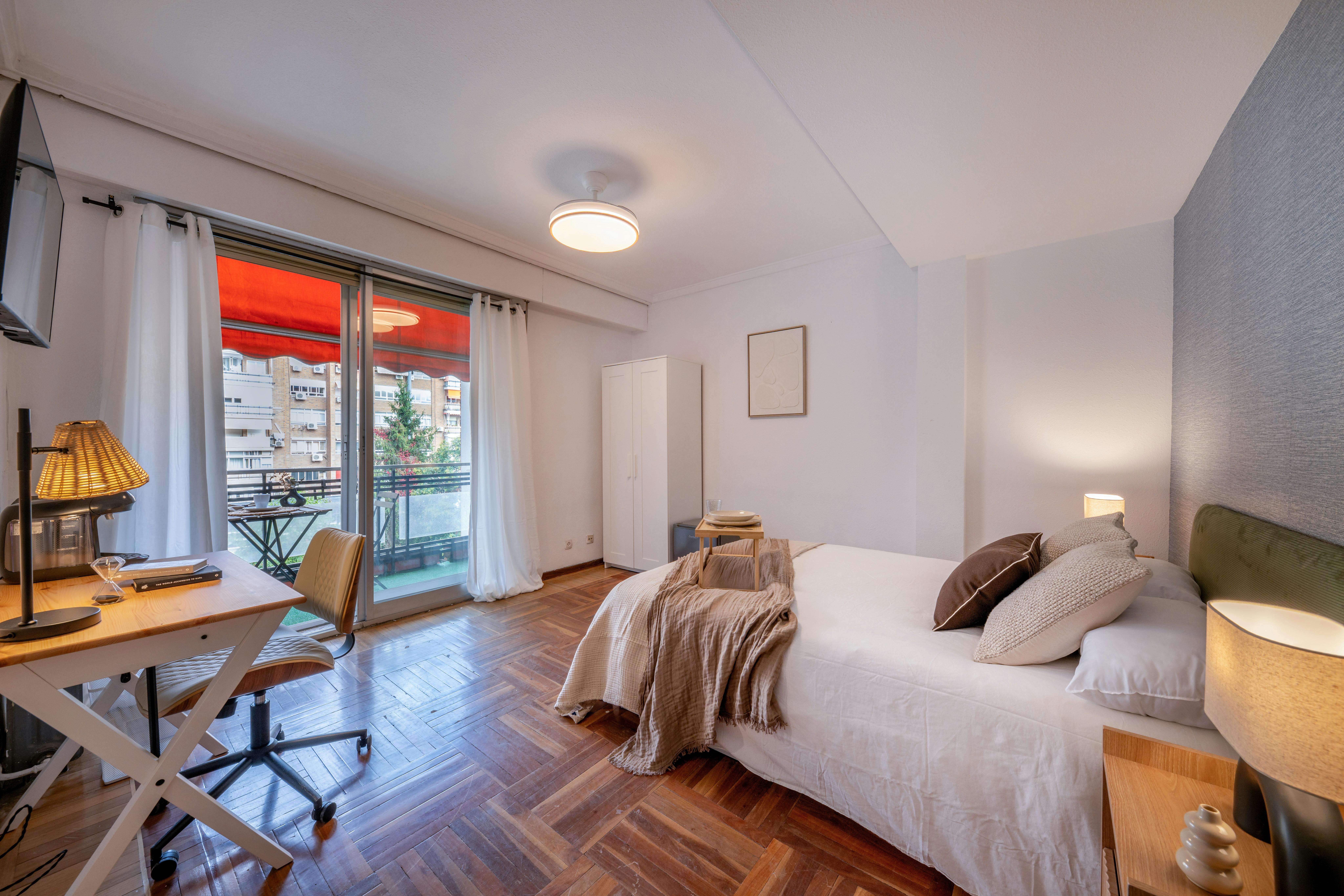 Calle de Espronceda, Madrid preview