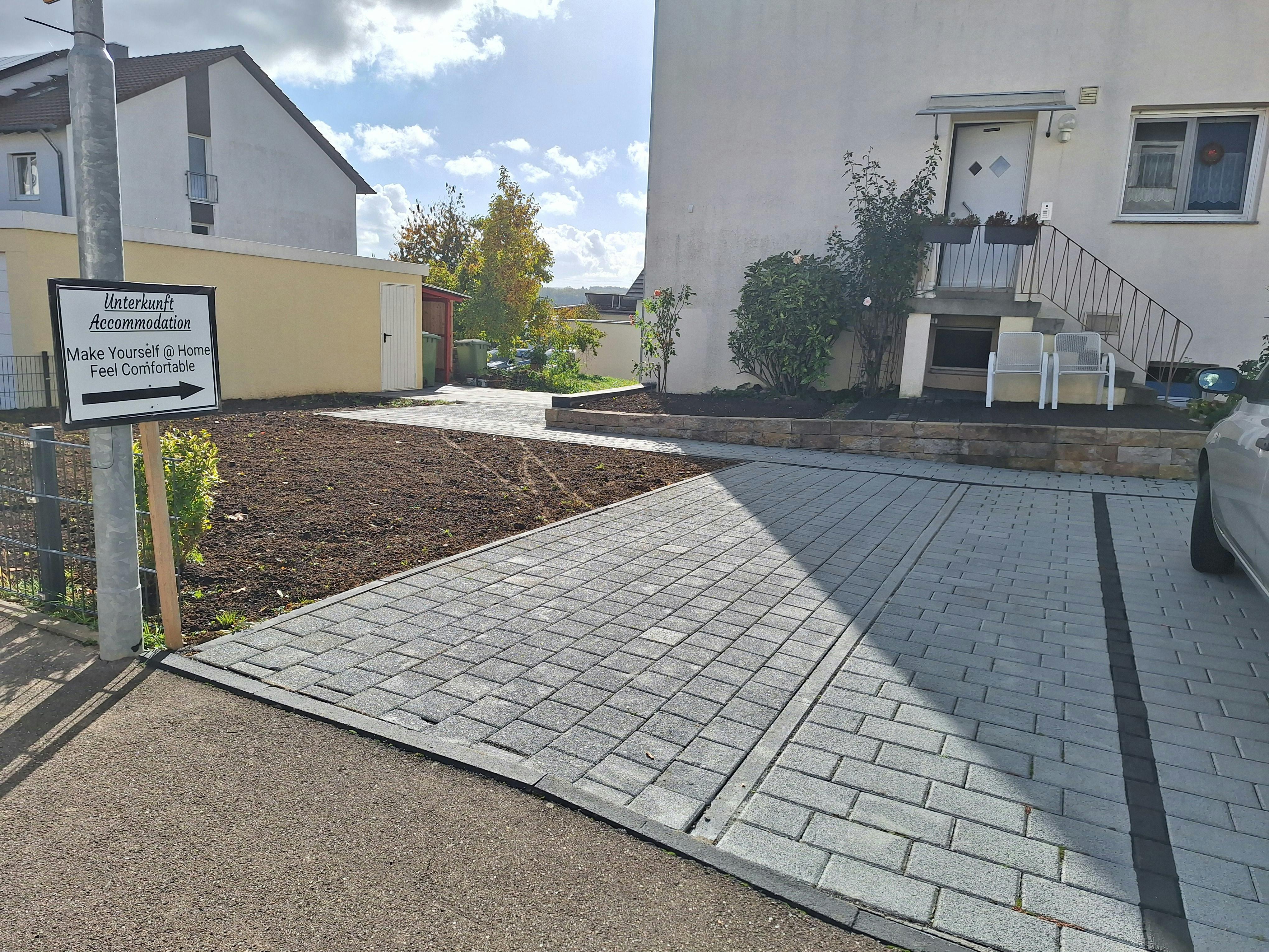 Apartment for rent for €1,000 per month in Vaihingen an der Enz, Unter den Weingärten