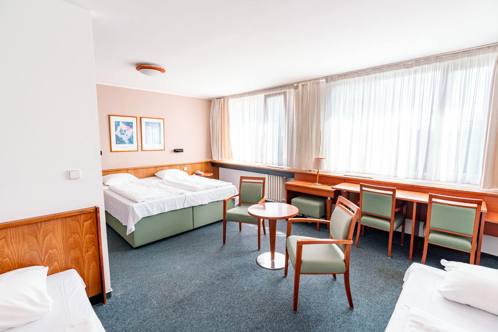 Mehrbettzimmer zu mieten für 10.800 CZK pro Monat in Prague, Mrkvičkova