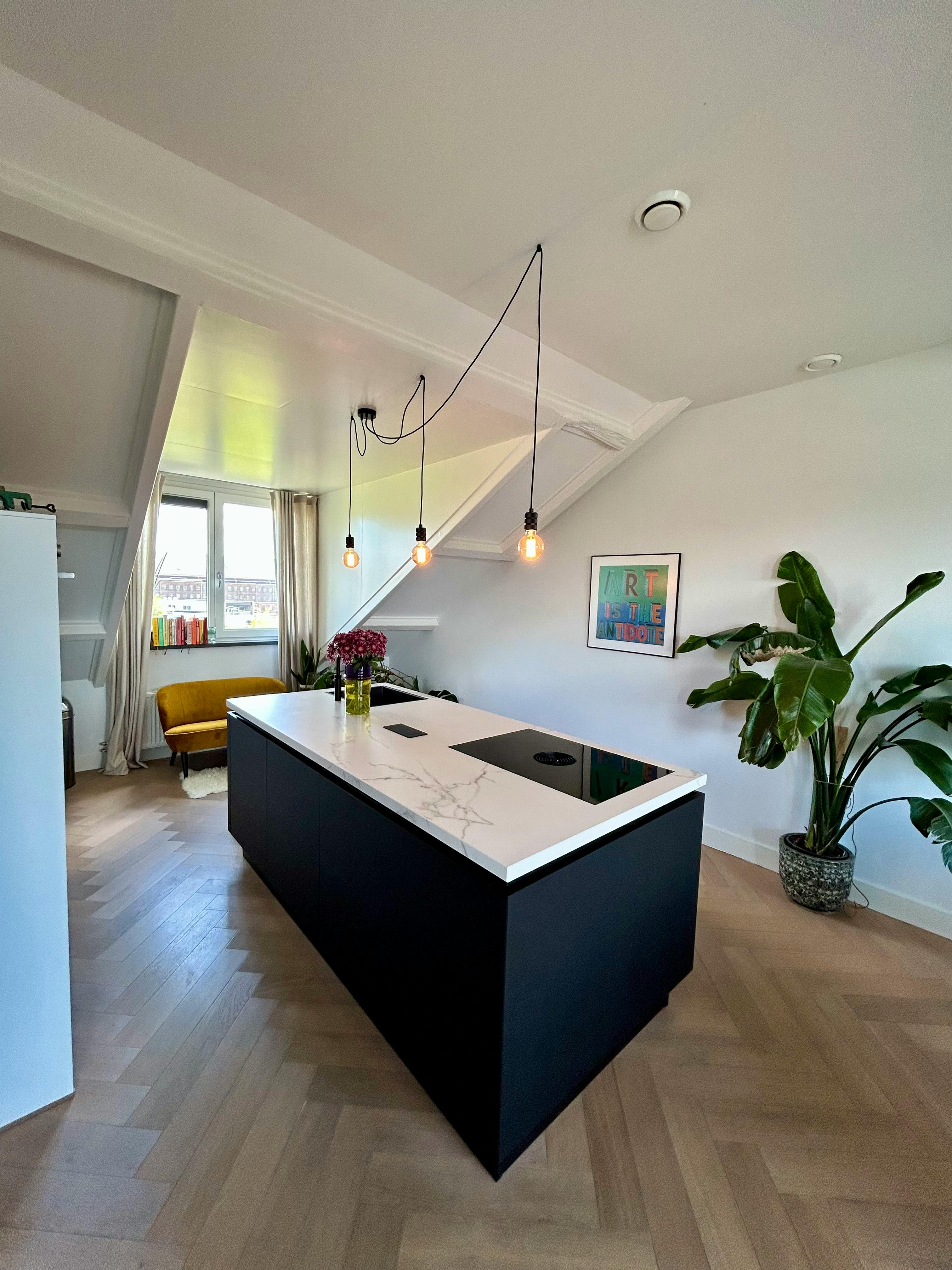 Apartment for rent for €3,000 per month in Amsterdam, Willem de Zwijgerlaan