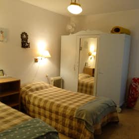 Private room for rent for €400 per month in Murcia, Plaza Santa Eulalia