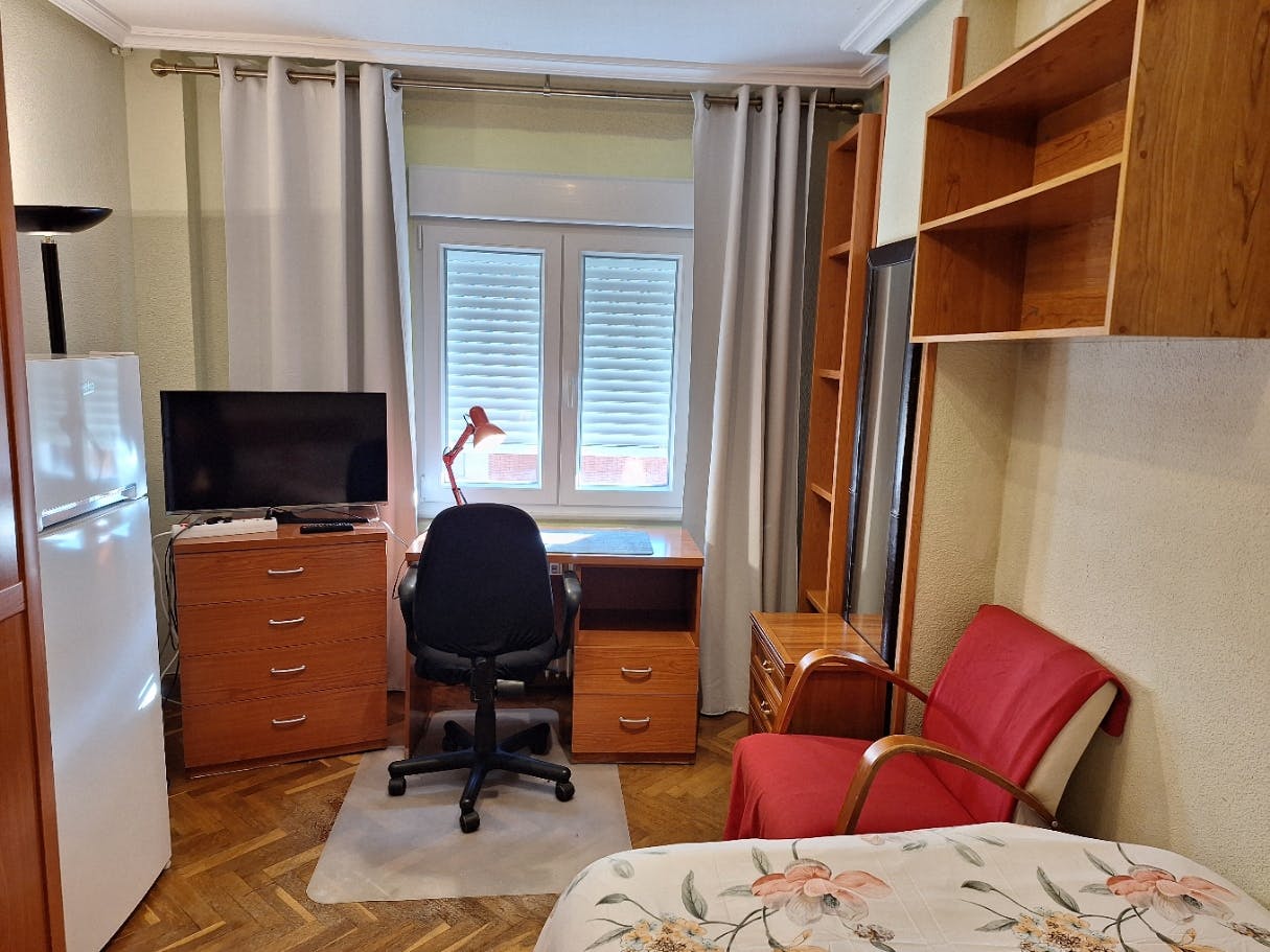 Privé kamer te huur voor € 365 per maand in Salamanca, Avenida de los Maristas