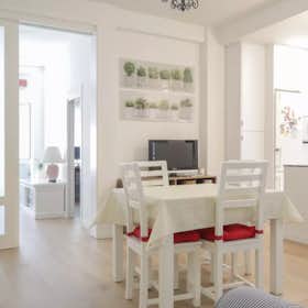 Private room for rent for €650 per month in Madrid, Calle de Alonso Cano