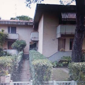 Apartament de închiriat pentru 850 EUR pe lună în Marina di Pisa-Tirrenia-Calambrone, Via delle Margherite