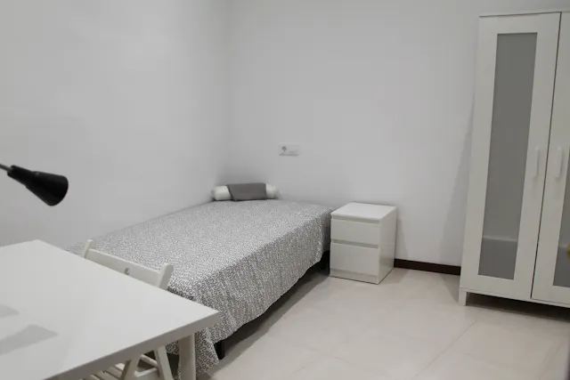 Private room in Carrer de les Jonqueres, Barcelona (505252) room image 1