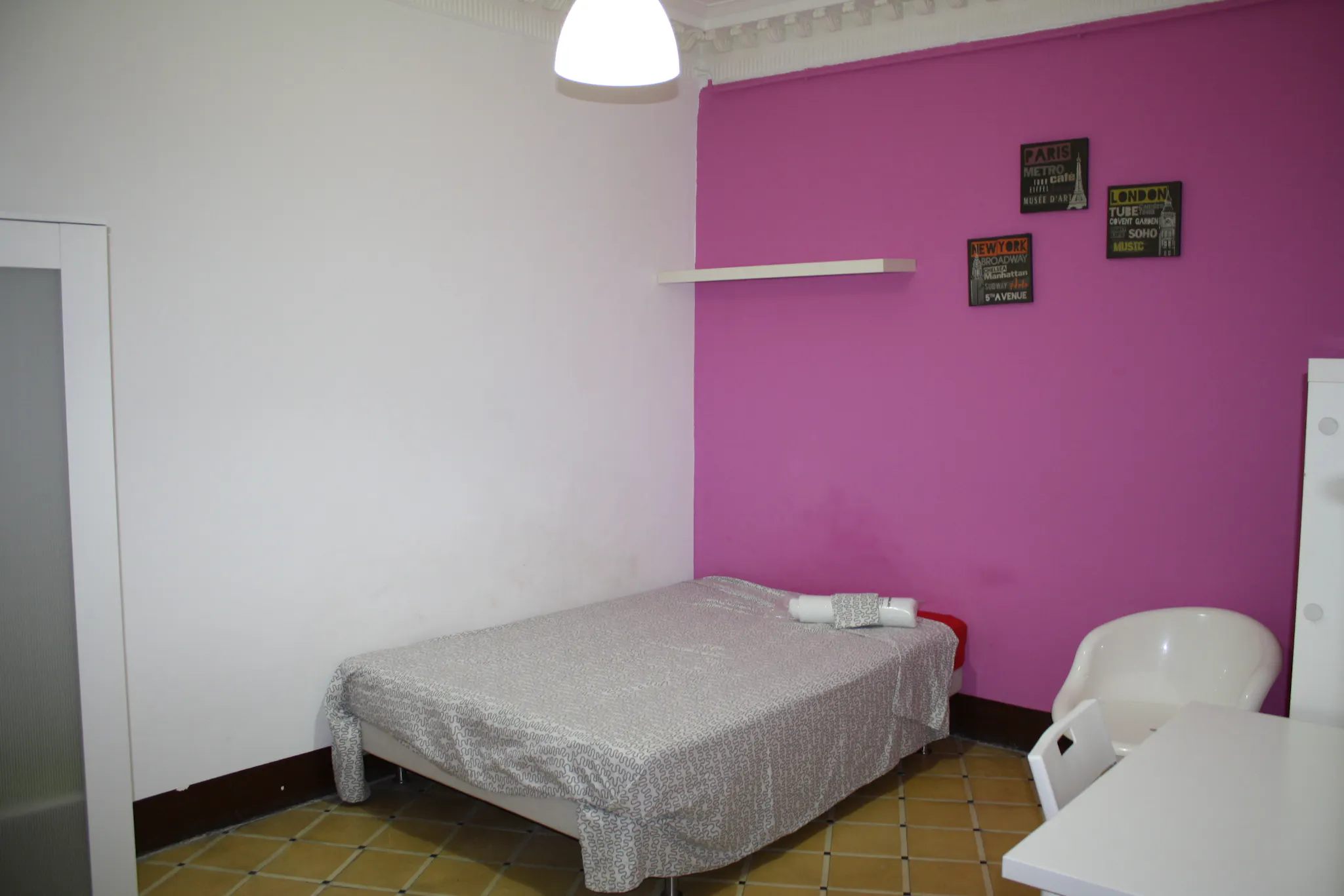 Carrer de les Jonqueres, Barcelona preview