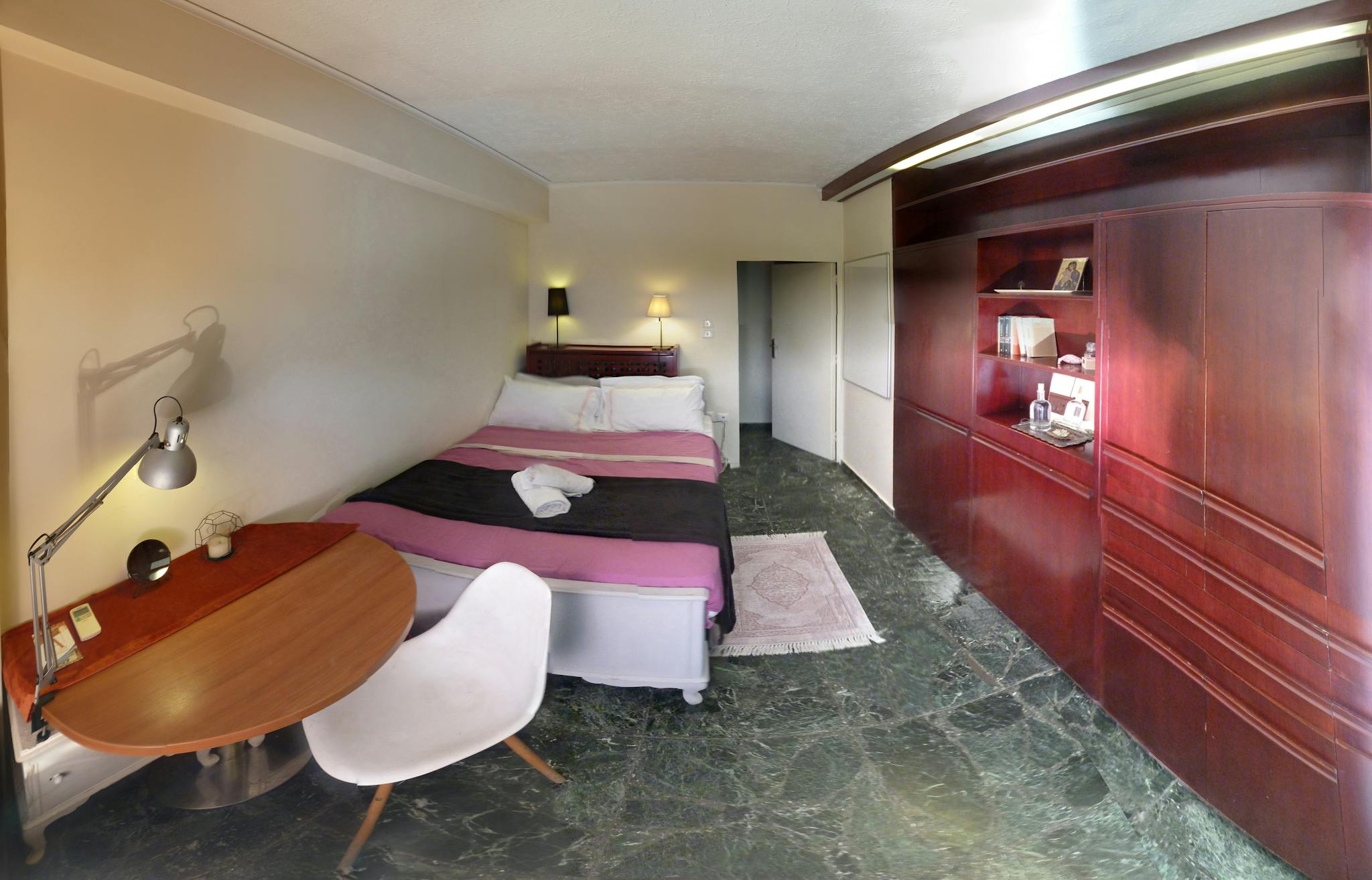 3is Septemvriou, Athens preview