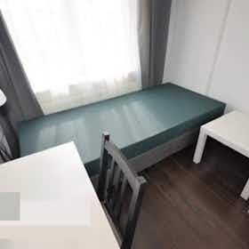 Privé kamer te huur voor € 700 per maand in Voorburg, Heeswijkstraat