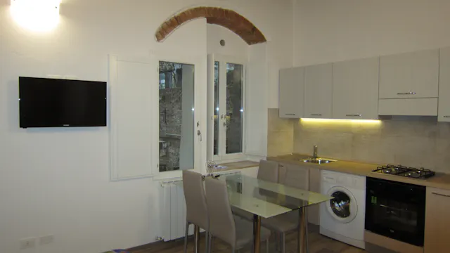 1-Bedroom Apartment in Via Vallerozzi, Siena room image 1